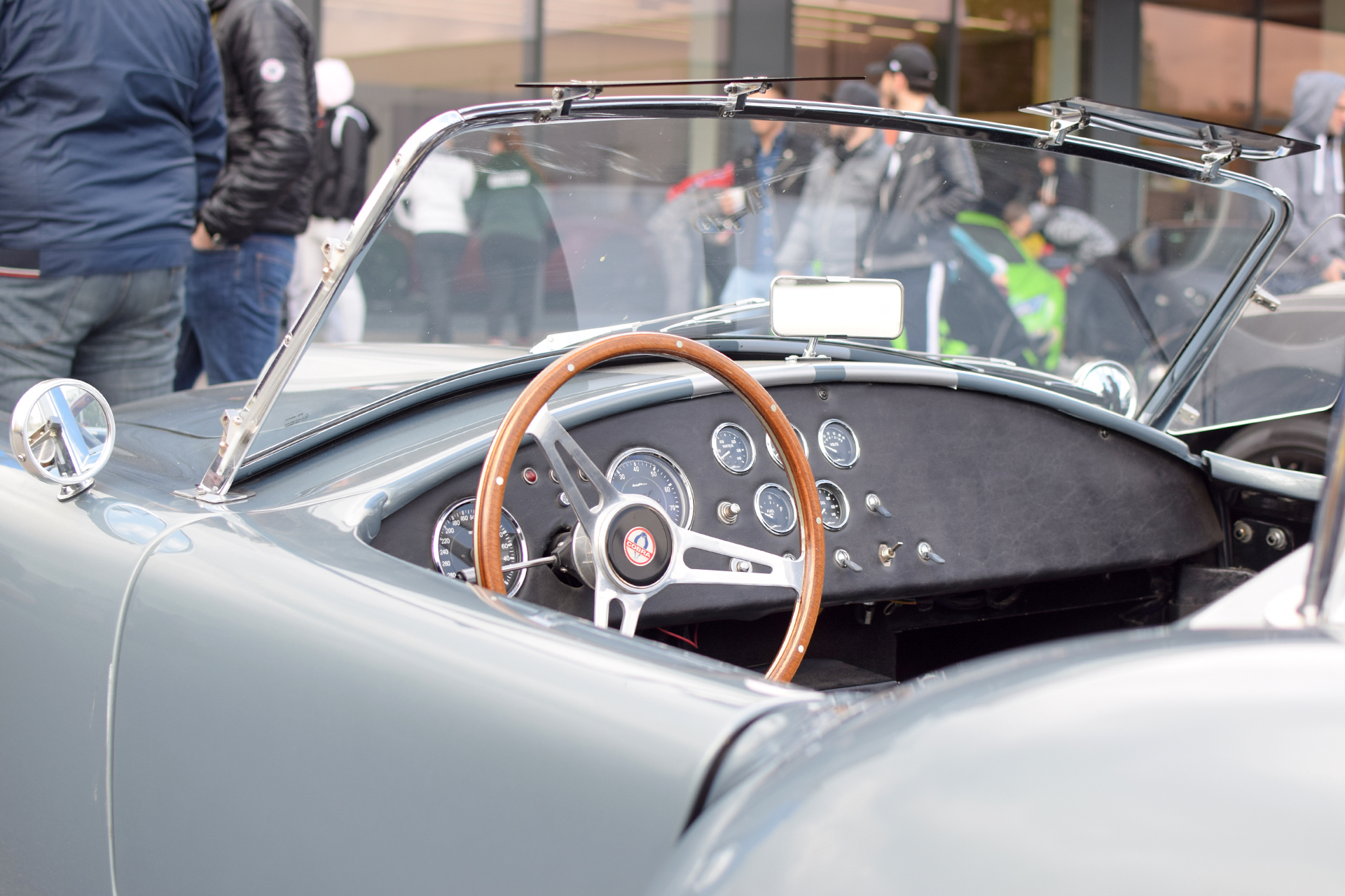 AC Cobra front cockpit - Cars & Coffee Deluxe Luxembourg Mai 2019