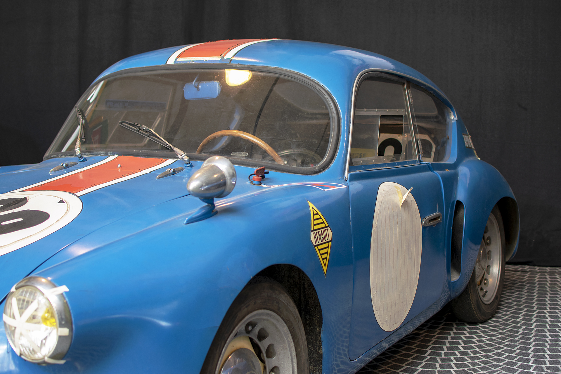 Alpine A106 aile - Conservatoire National de Véhicules Historique s,Diekirch, exposition Alpine, 2022 Alpine A106 aile - Conservatoire National de Véhicules Historique s,Diekirch, exposition Alpine, 2022