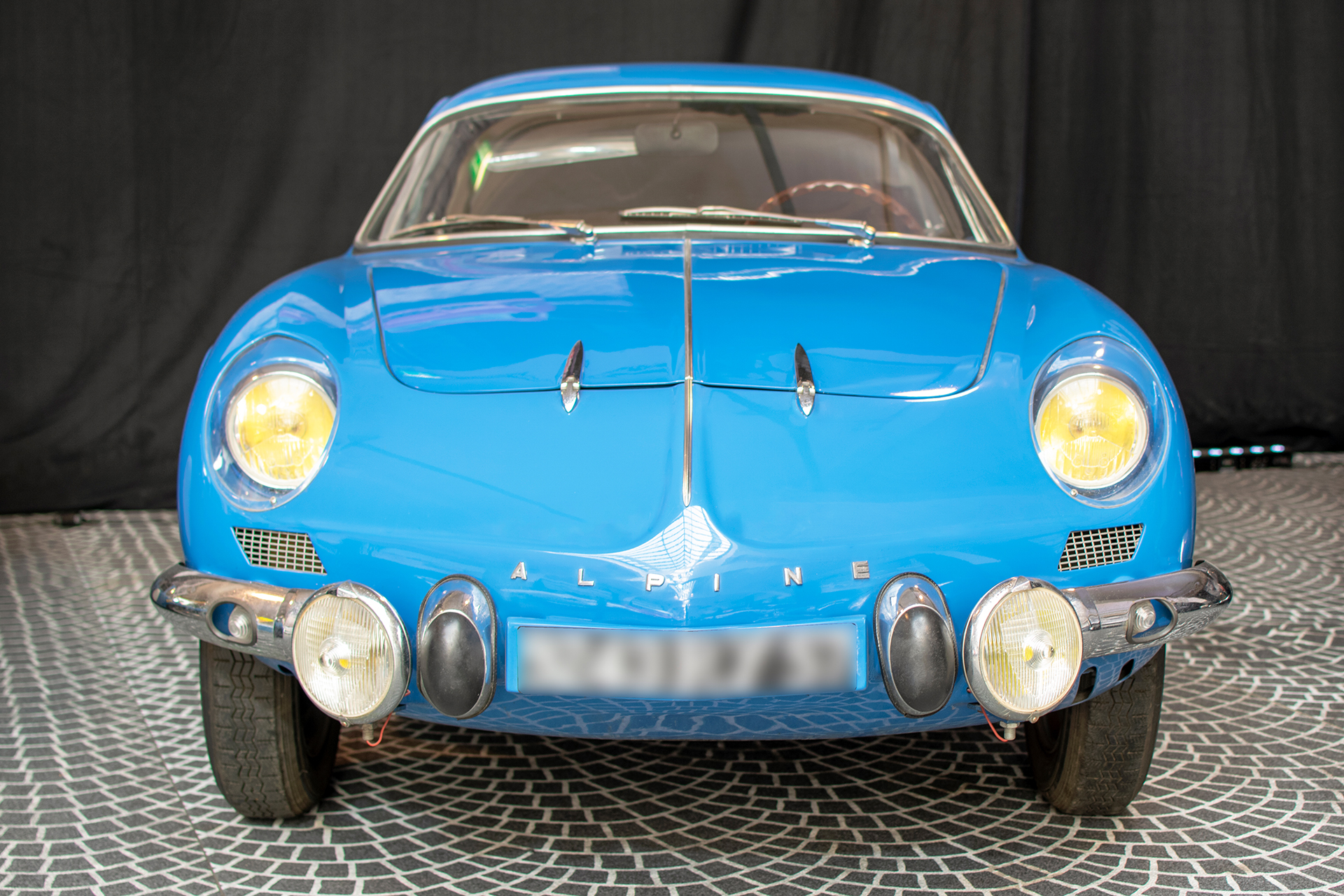 Alpine A108 front - Conservatoire National de Véhicules Historique s,Diekirch, exposition Alpine, 2022