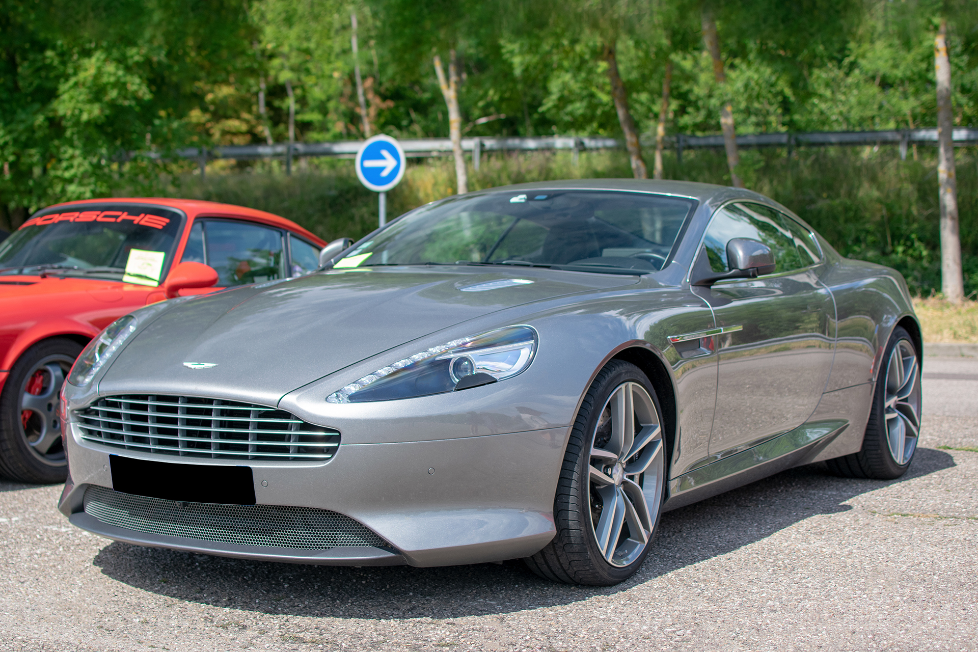 Aston Martin DB9 - Voitures & Mob's Anciennes et Sportives 2022 St-Julien-les-Metz