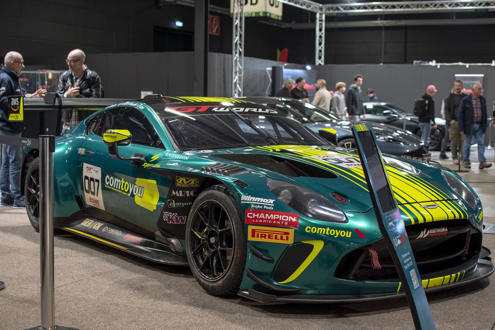 Aston Martin Vantage AMR GT3 de compétition
