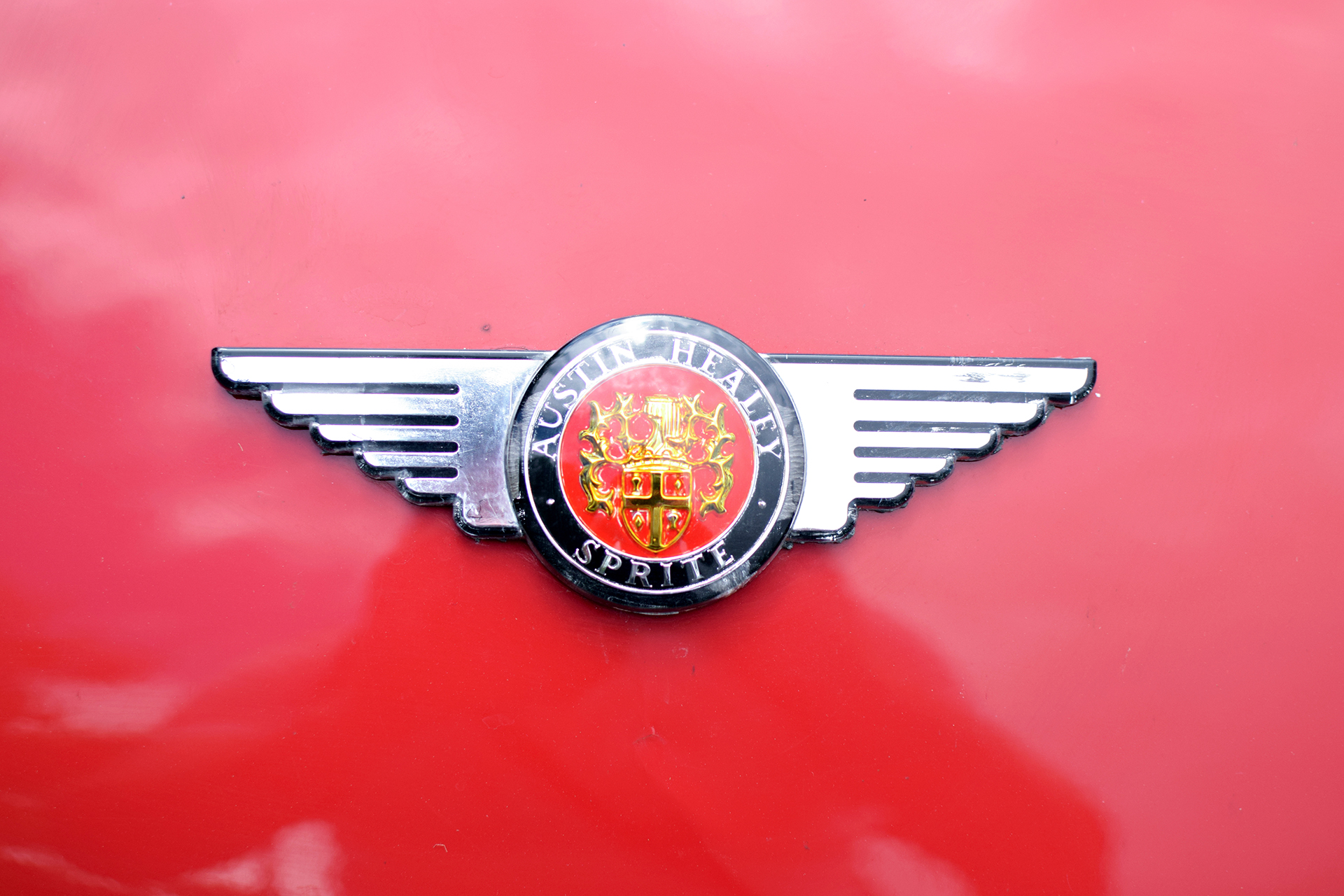 Austin-Healey Sprite Mark II 1969 logo - Automania 2017, Edling les Anzeling, Hara du Moulin