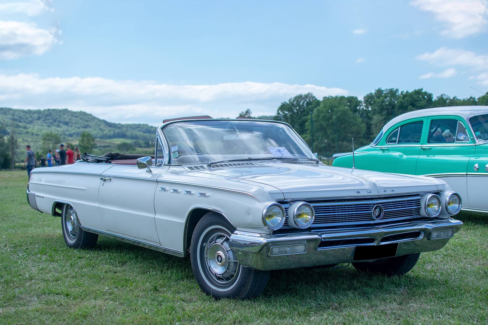 Buick Invicta II Convertible - Rétro Meus'Auto ,2022, Heudicourt, Lac de la Madine