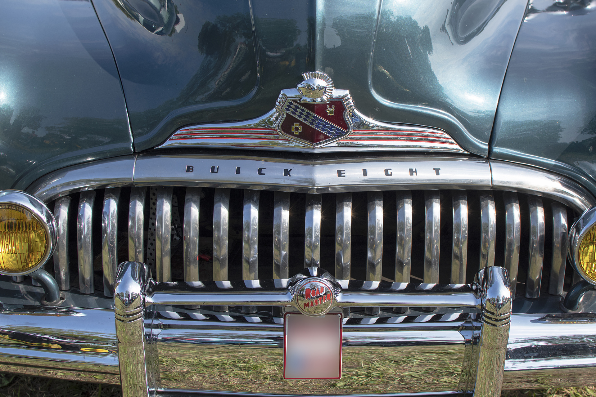 Buick Roadmaster IV logo - rassemblement ,American Roadrunners - Us Car Festival, 2024, Stadtbredimus