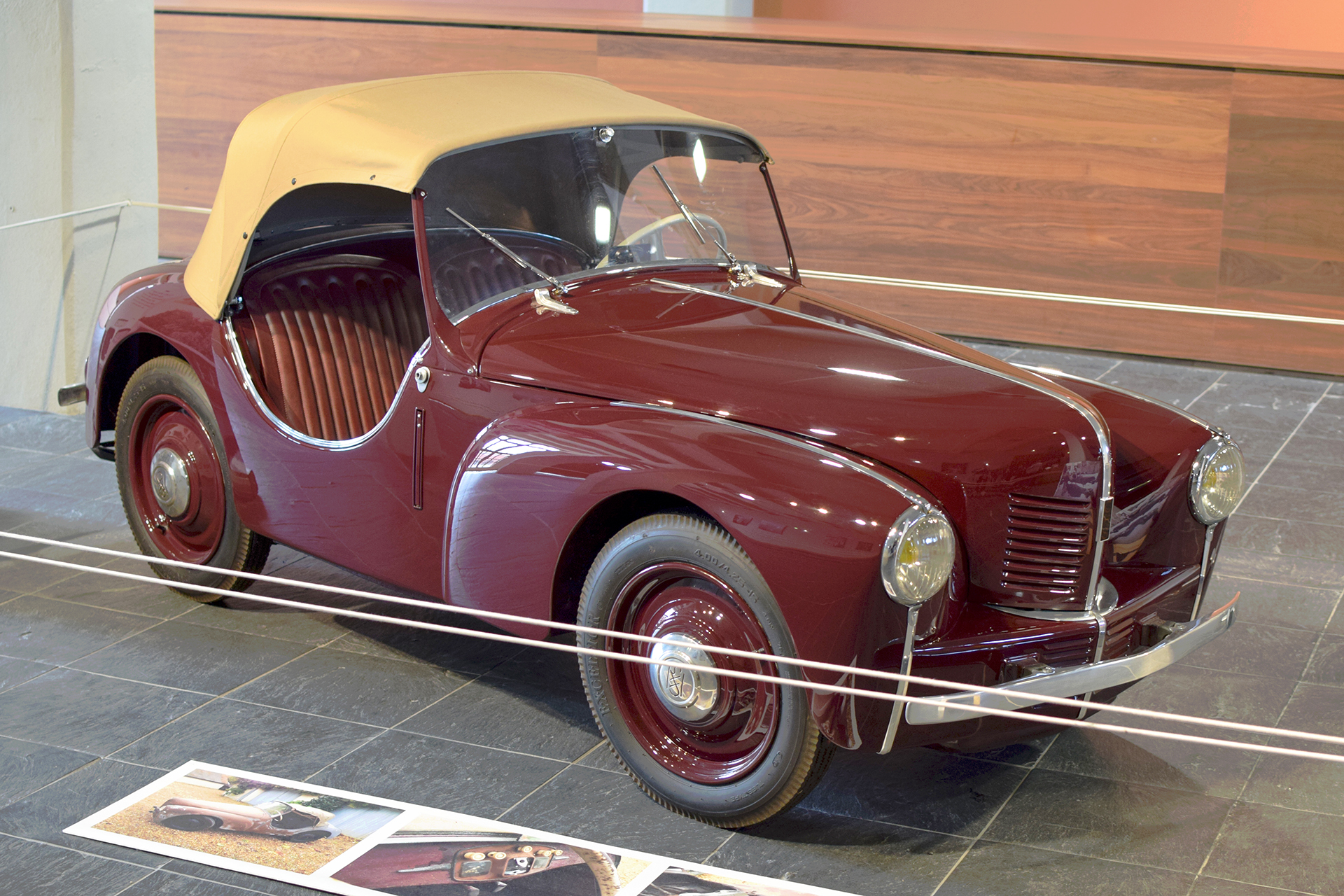 Chausson CHS prototype 1942 - Cité de l'automobile, Collection Schlumpf, Mulhouse Chausson CHS prototype 1942 - Cité de l'automobile, Collection Schlumpf, Mulhouse