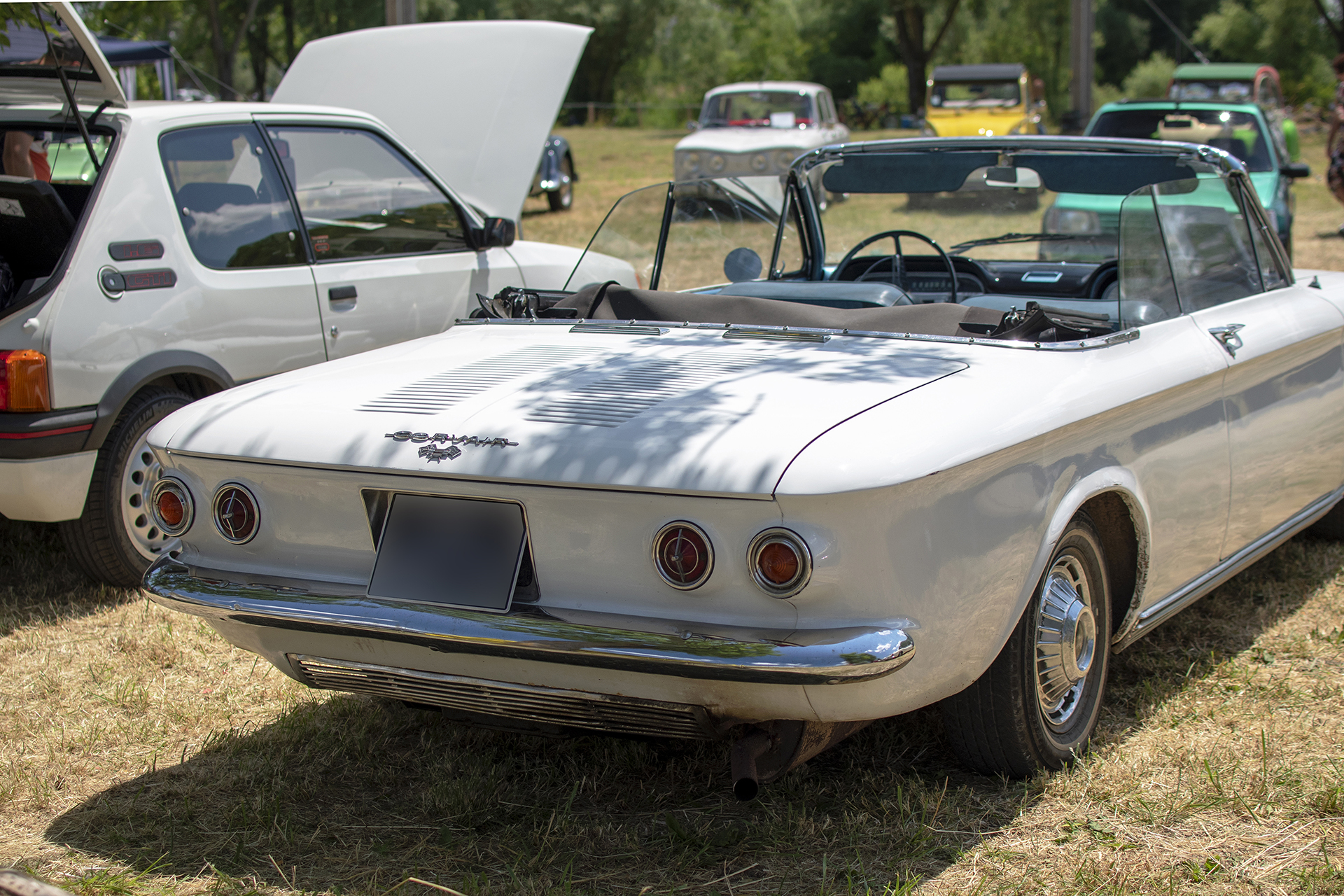 Chevrolet Corvair I 1963 arrière - Rétro Meus'Auto ,2023, Heudicourt, Lac de la Madine