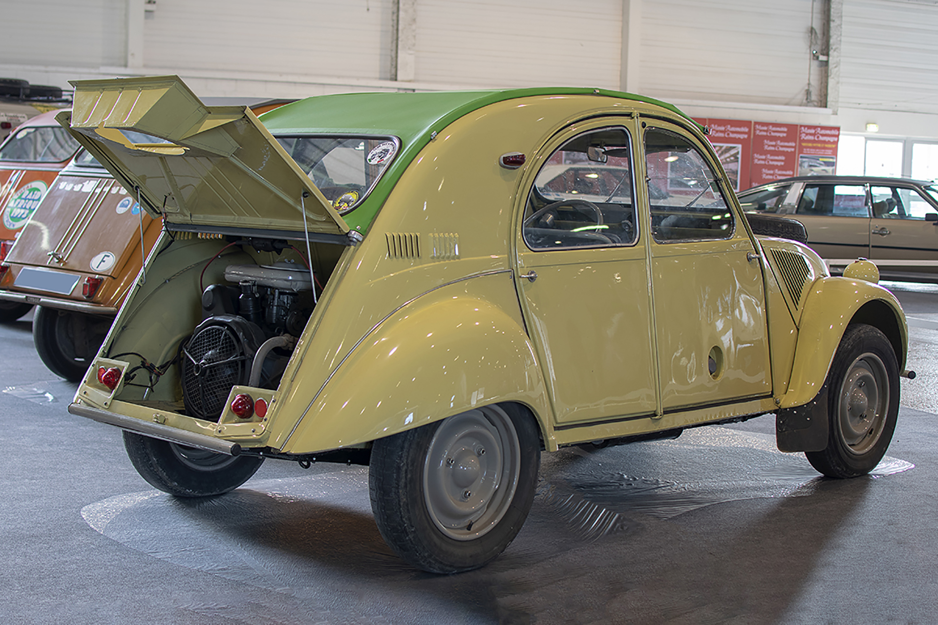  Citroën 2 CV 4x4 Sahara - Salon ,Auto-Moto Classic, Metz, 2019