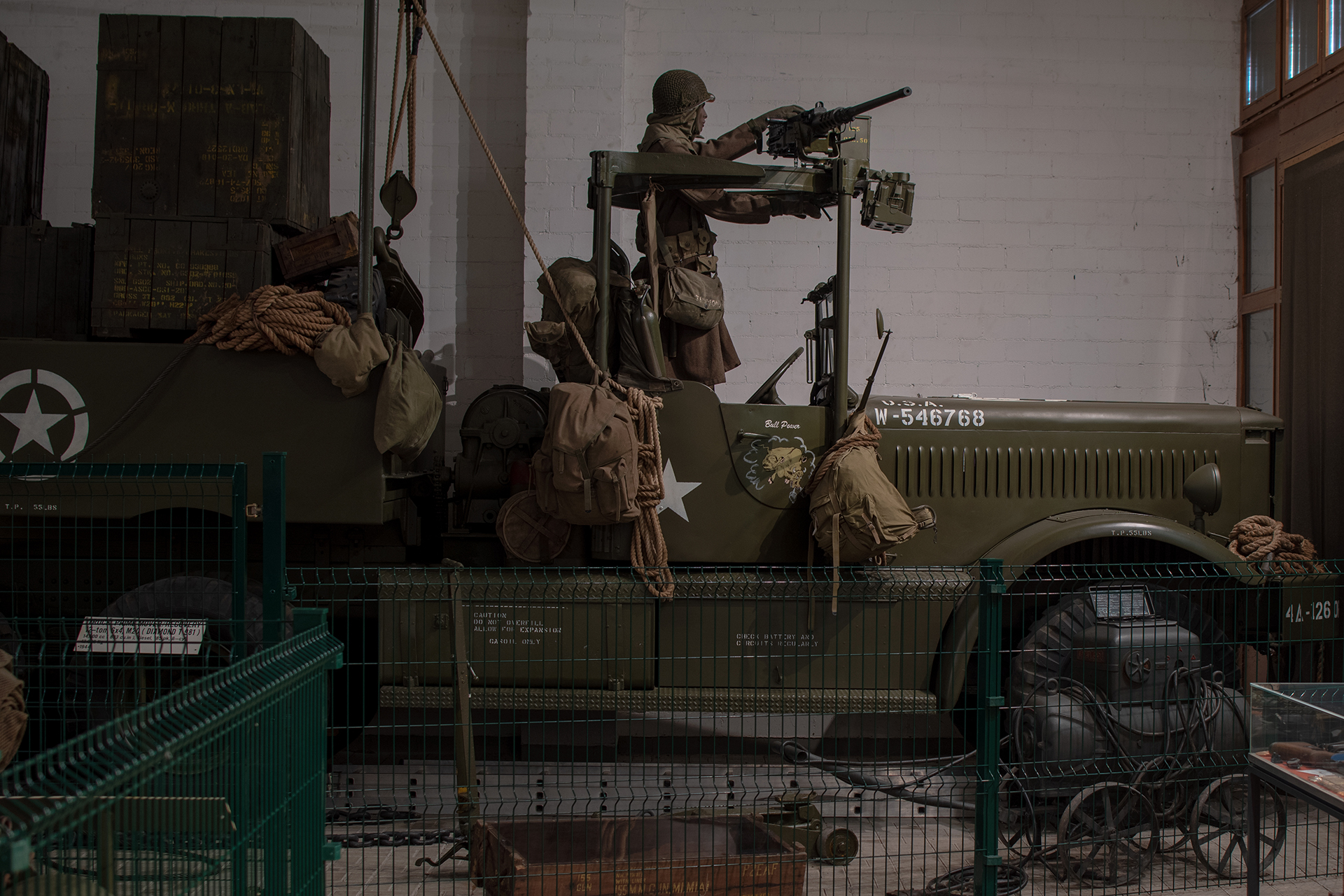 Diamond T 981 M20 1944 6x4 soldiers - Musée National d'Histoire Militaire, Diekirch 