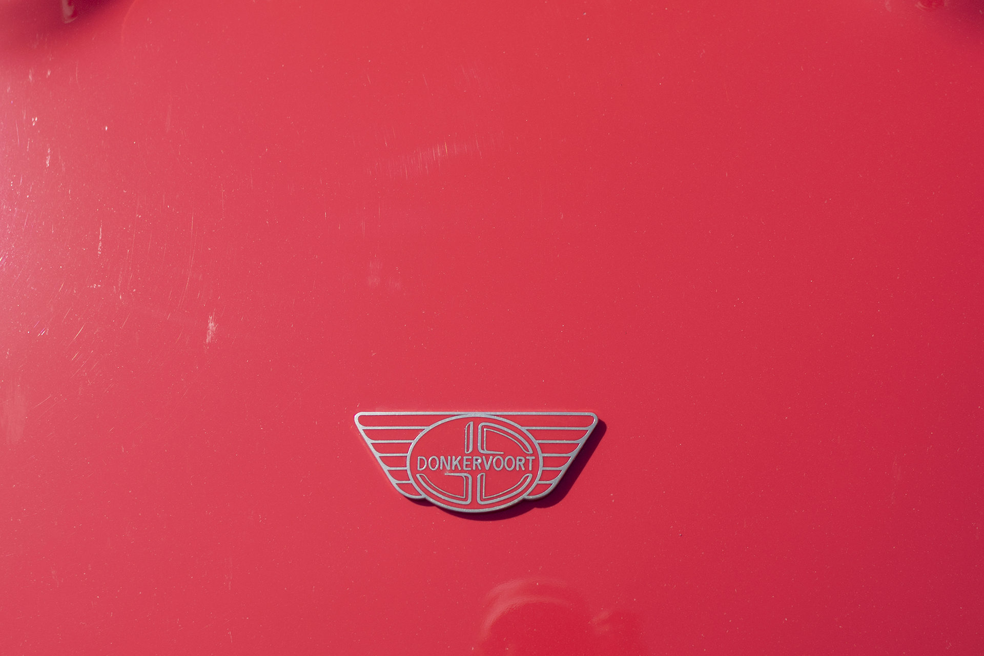 Donkervoort  D8 logo - Autos Mythiques 57, Thionville, 2023