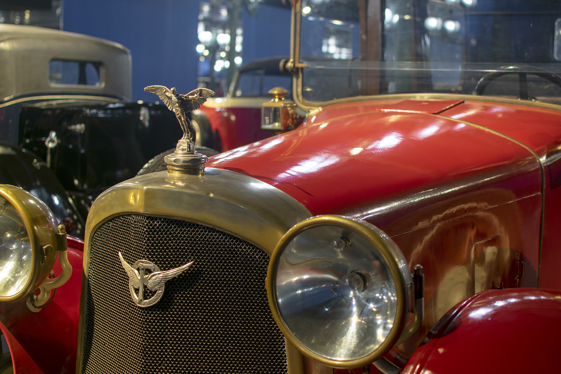 Farman A6 B coupé chauffeur 1923 bouchon de radiateur - Cité de l'automobile, Collection Schlumpf, Mulhouse, 2020 Farman A6 B coupé chauffeur 1923 bouchon de radiateur - Cité de l'automobile, Collection Schlumpf, Mulhouse, 2020