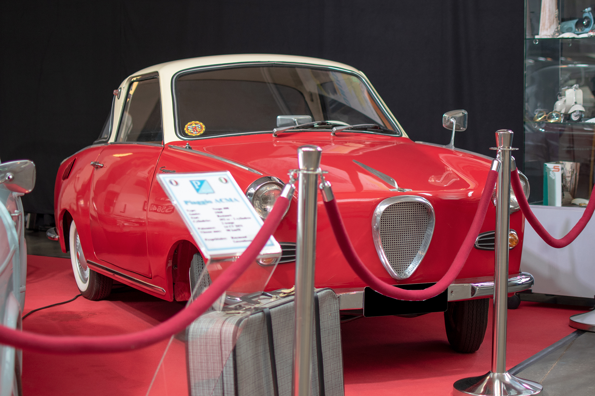 Glas Goggomobil  Goggomobil TS coupe 250 front right - Conservatoire National de Véhicules Historiques, Diekirch, exposition Départ en Vacances, 2022-2023