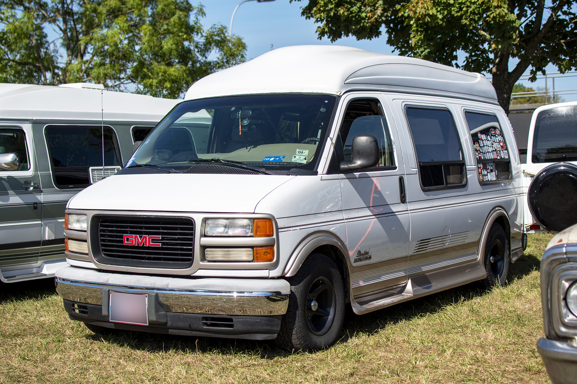 GMC Savana