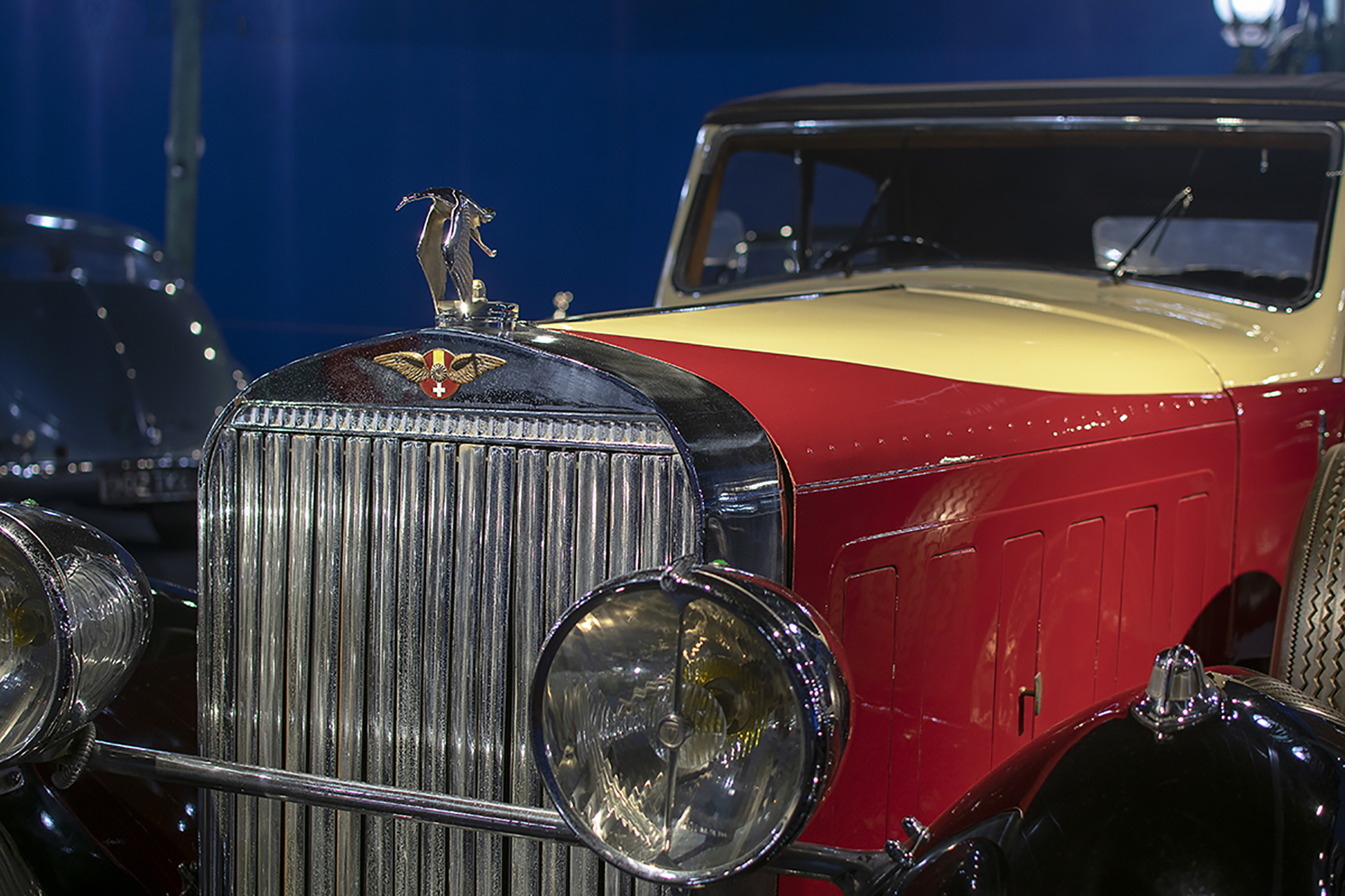 Hispano-Suiza J12 cabriolet 1933 bouchon de radiateur- Cité de l'automobile, Collection Schlumpf, Mulhouse, 2020