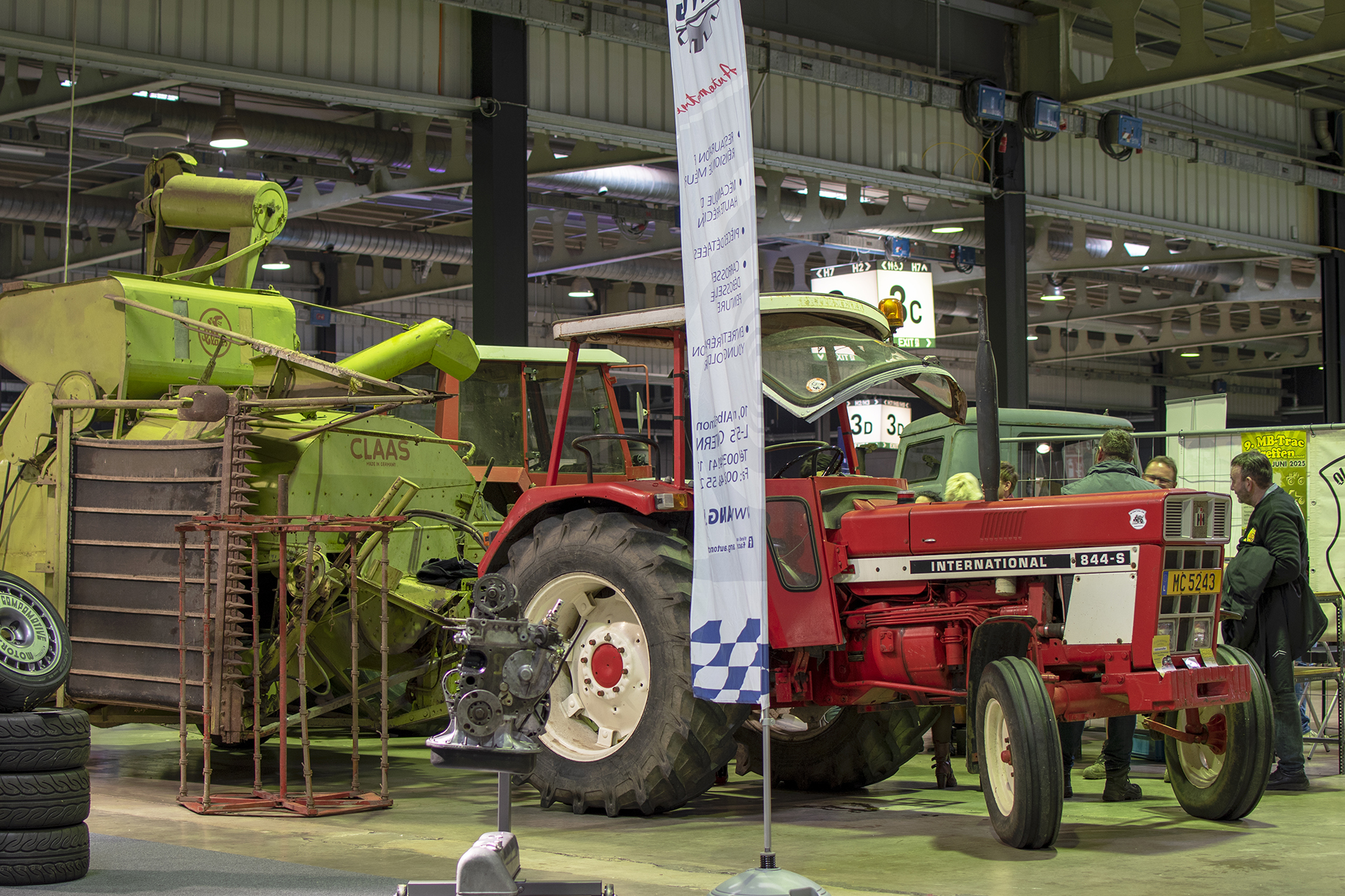 International Harvester 844-S remorque - Auto Jumble ,2025, Luxembourg, all thing classic