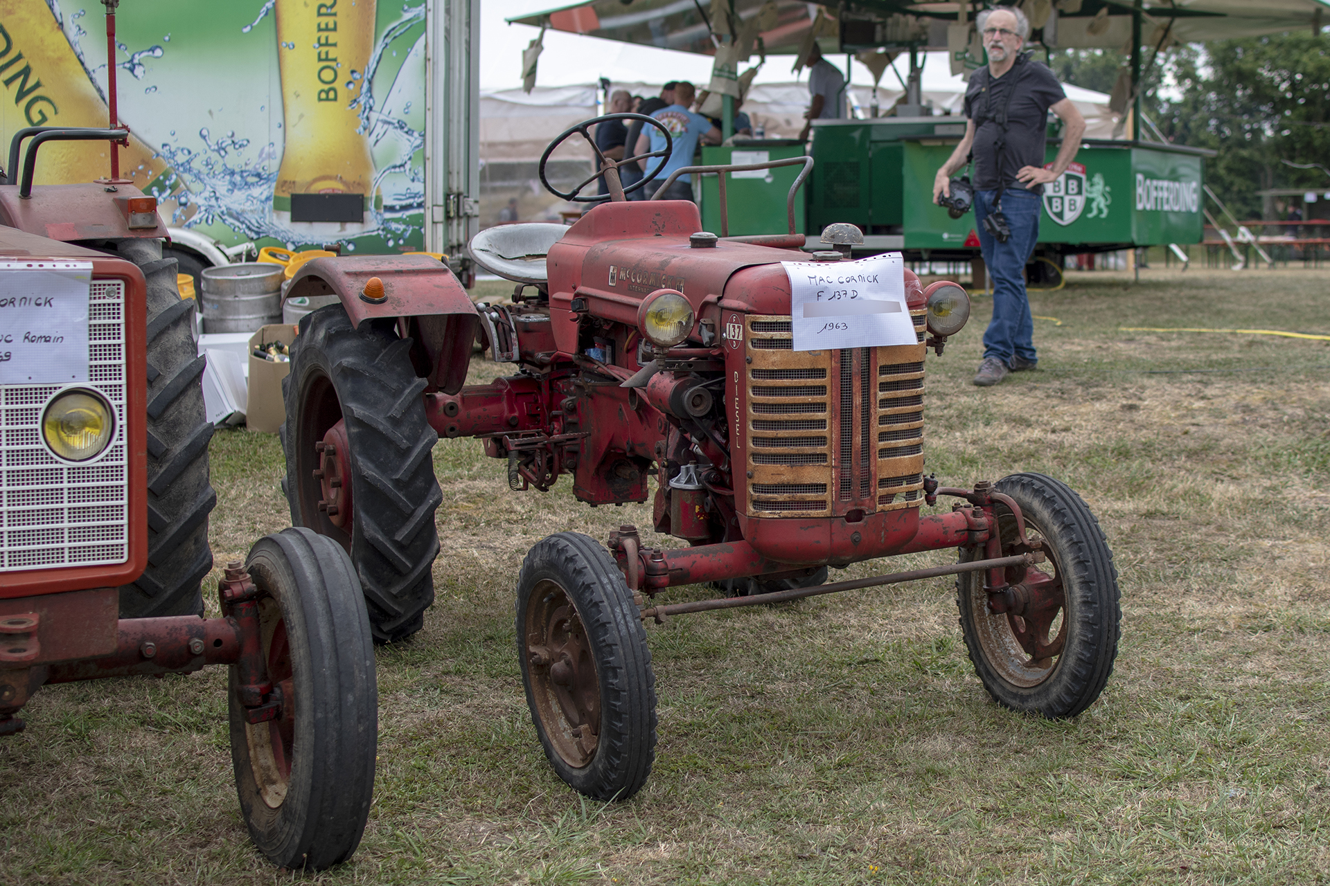 International Harvester Farmall F-137 D