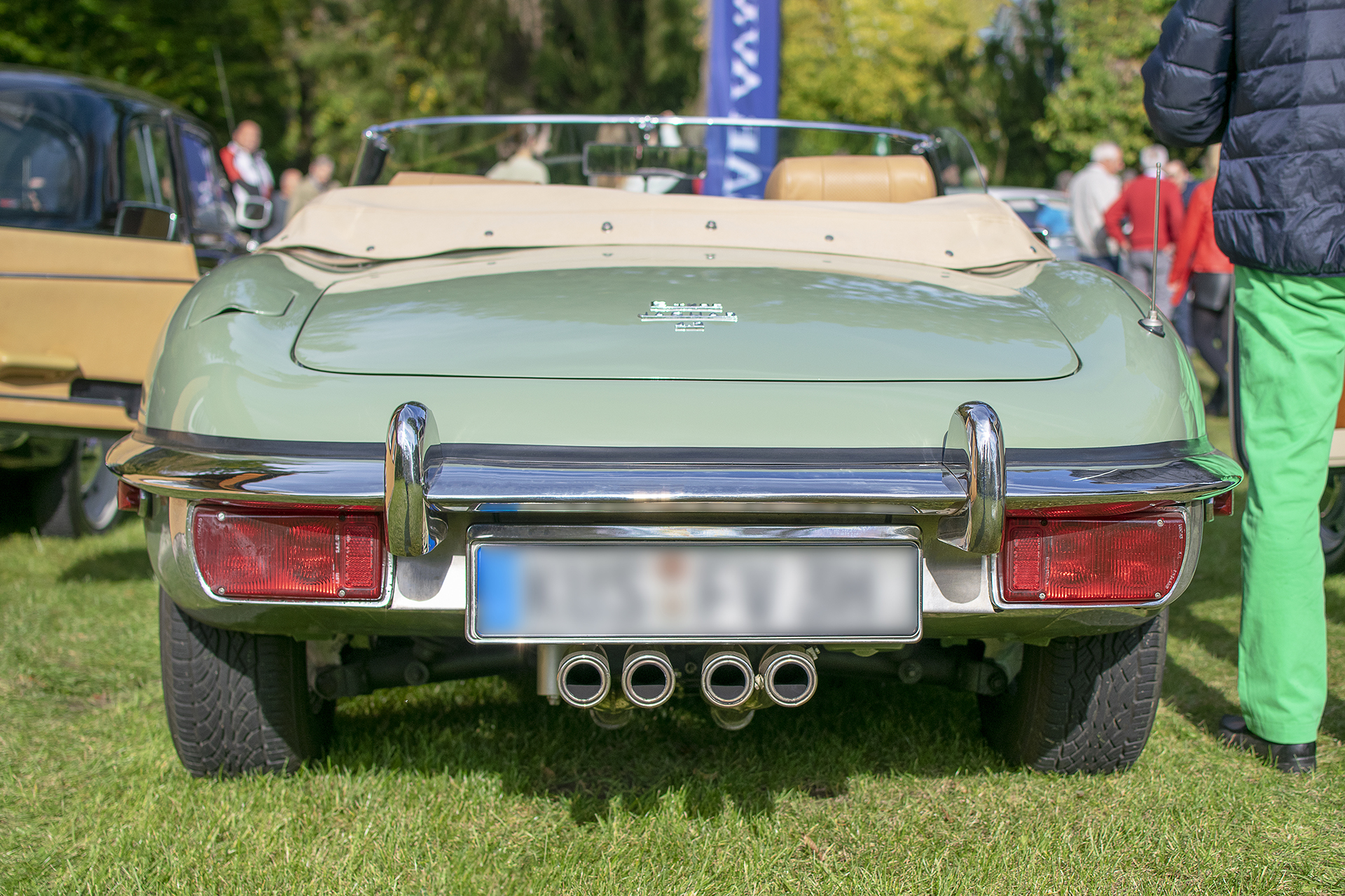 Jaguar type-E séries 1 1/2 roadster 1967 arrière - Automania ,2021, Creutzwald, Villa de la Clairière