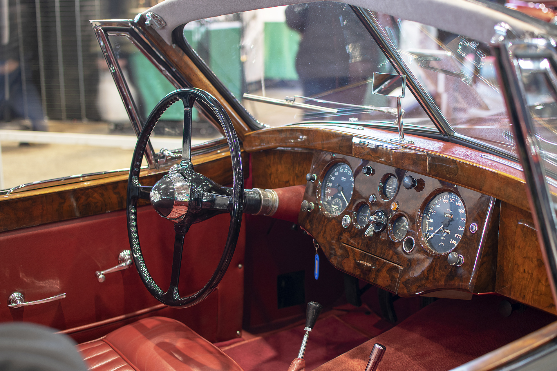 Jaguar XK120 1954 wheel - Salon ,Auto-Moto Classic, Metz, 2019