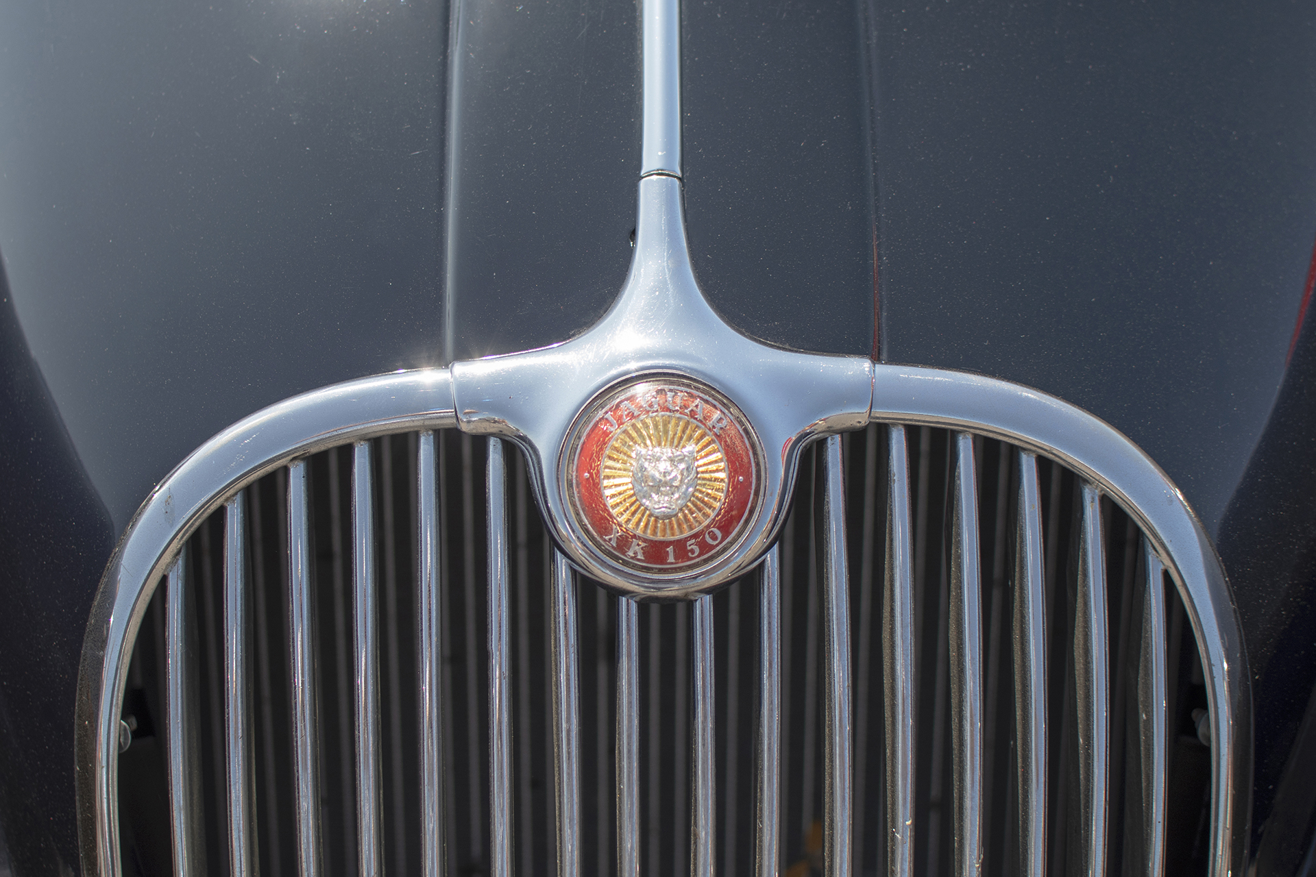 Jaguar XK150 logo - Autos Mythiques 57, Thionville, 2023