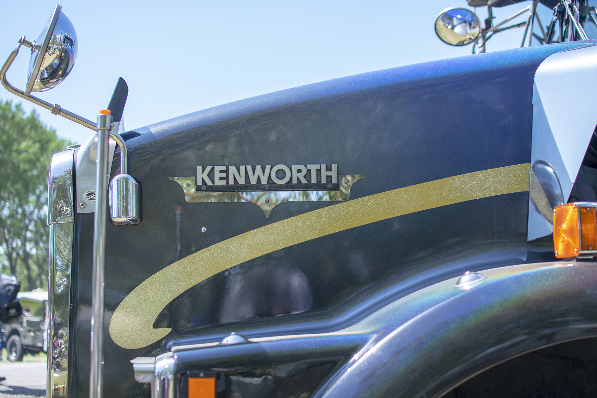 Kenworth W900 brand - Retro Meus'Auto 2022, Heudicourt, Lac de la Madine