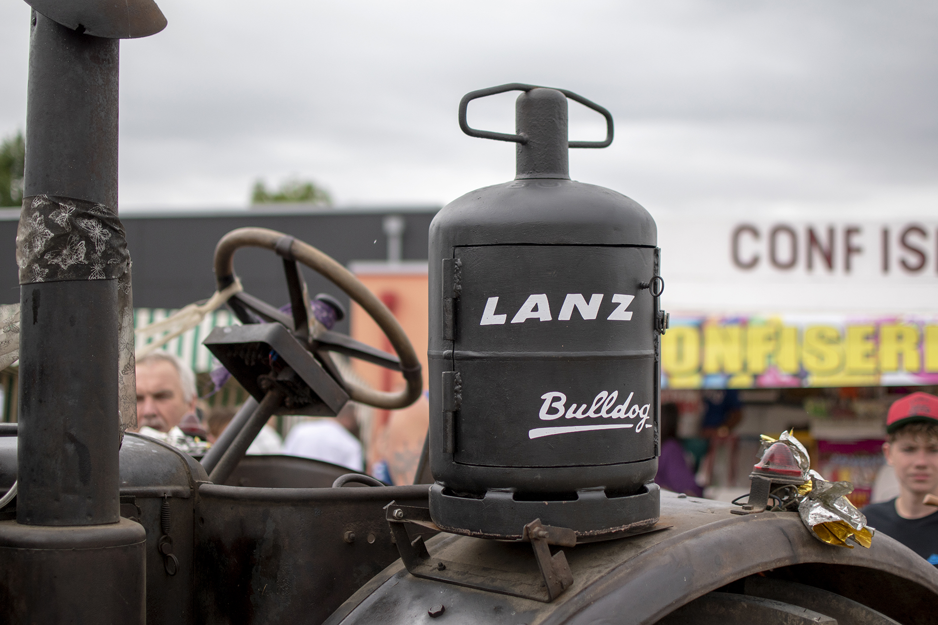 Lanz Bulldog D 9506 logo - Monneren Motor ShowShow 2023