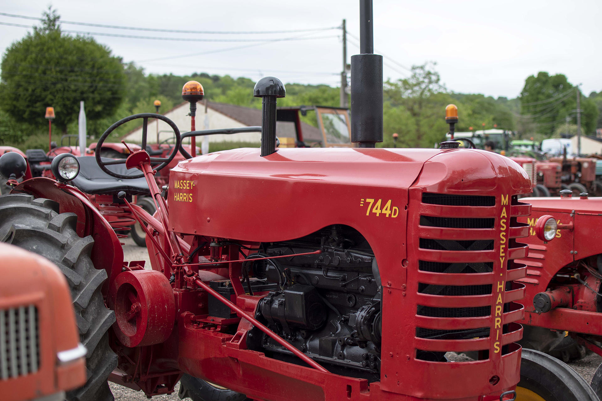 Massey Harris 744D modèle - Expostion de tracteurs et matériel agricoles ancien ,  Vigneulles-les-Hattonchatel,2026