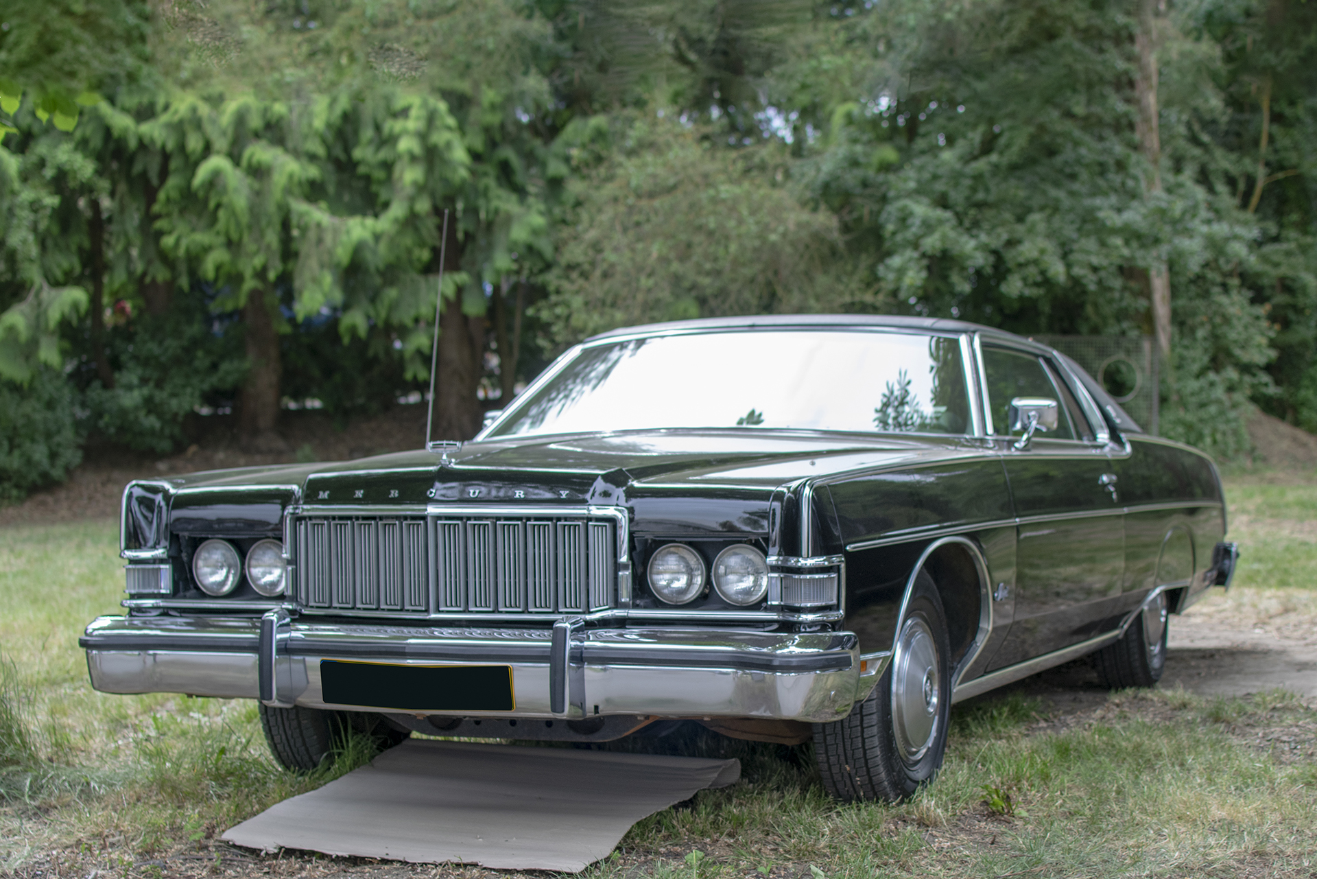 Mercury Marquis II 