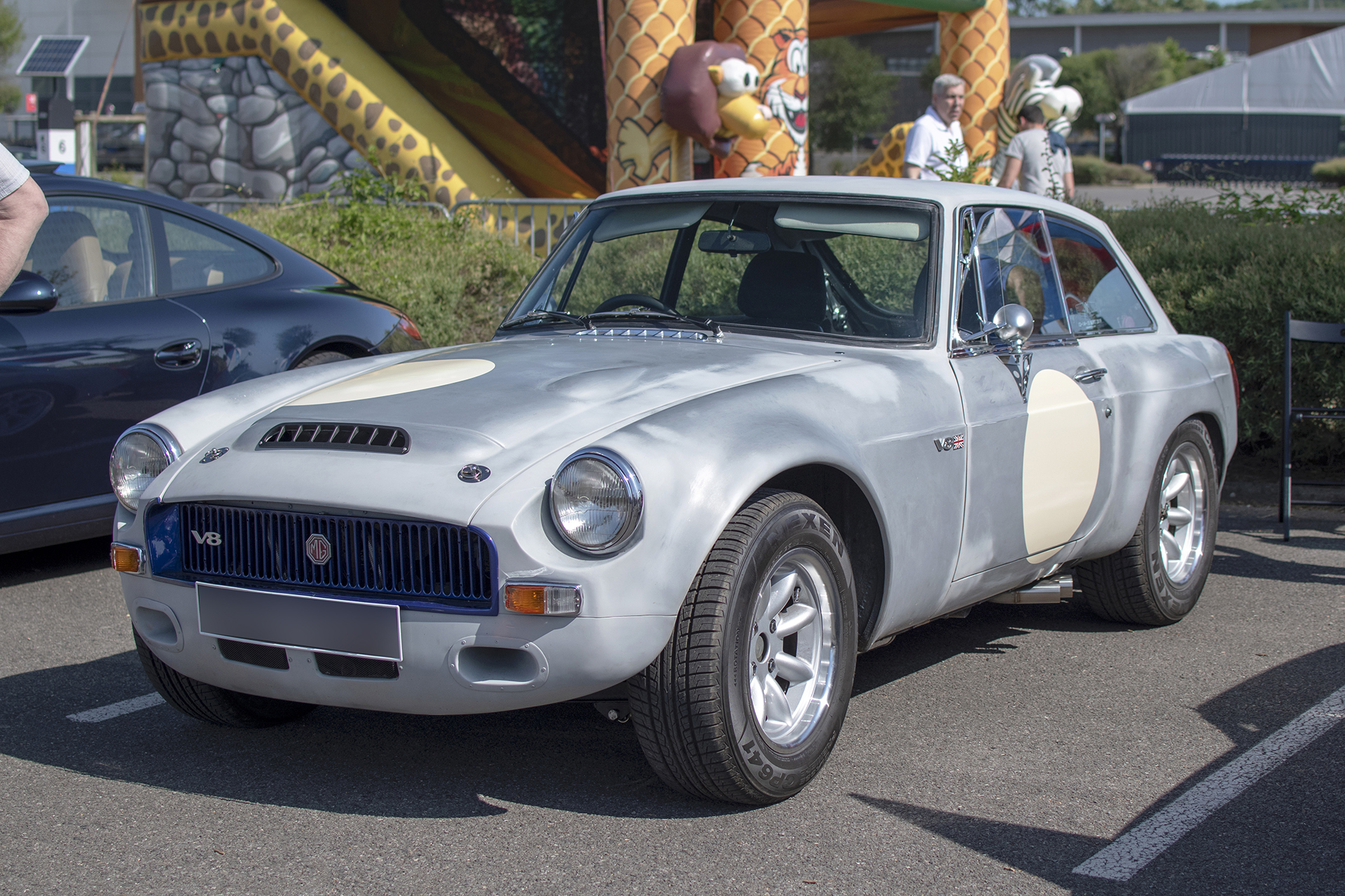 MG MGC GT - Autos Mythiques 57, Thionville, 2023