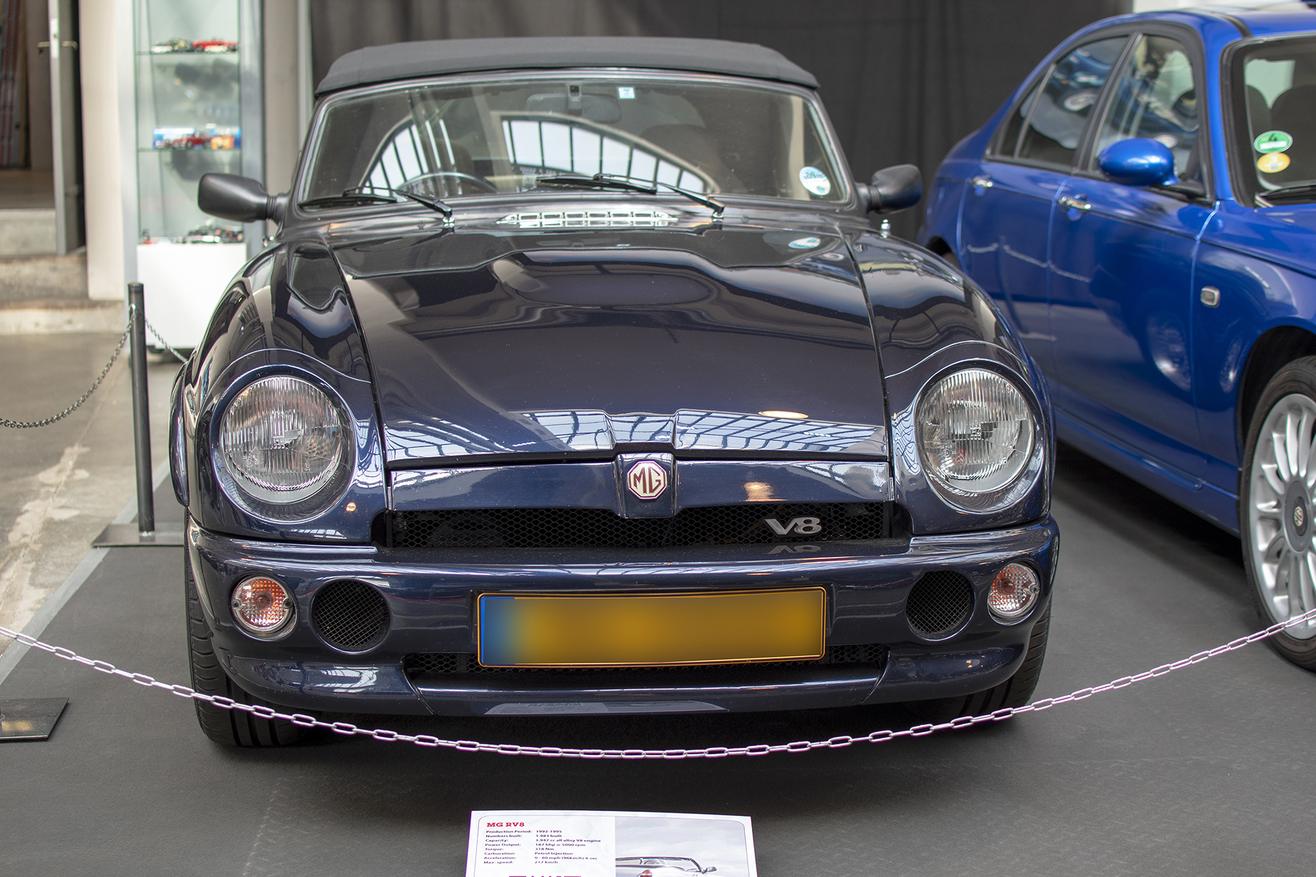 MG RV8 - Conservatoire National de Véhicules Historiques, Diekirch, exposition 100 ans de MG, 2023-2024