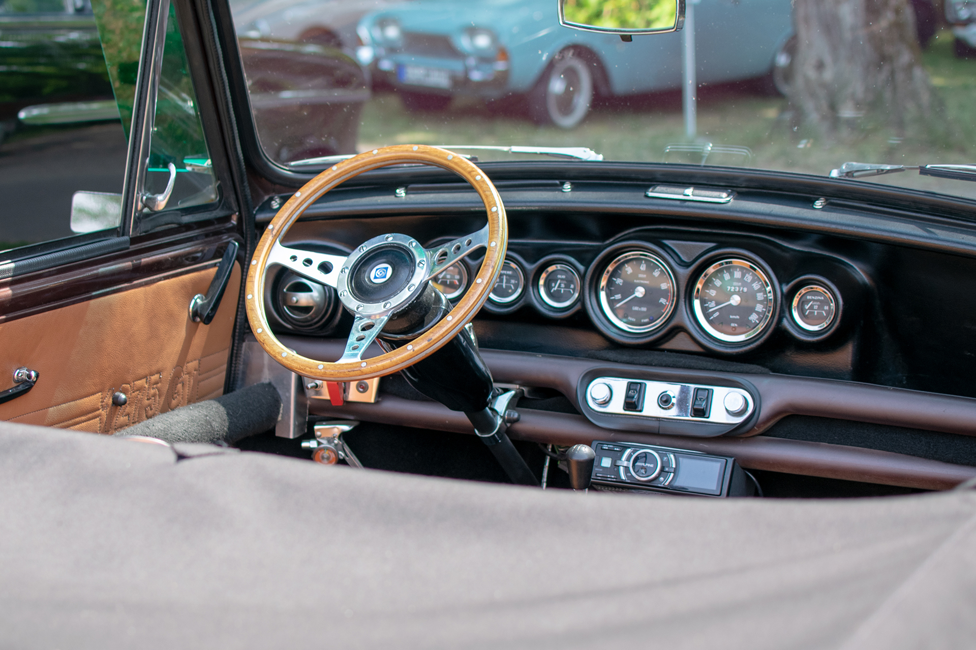 Mini I Clubman 1275 GT cabriolet 1972 intérieur - Automania 2022 , Lac de Creutzwald
