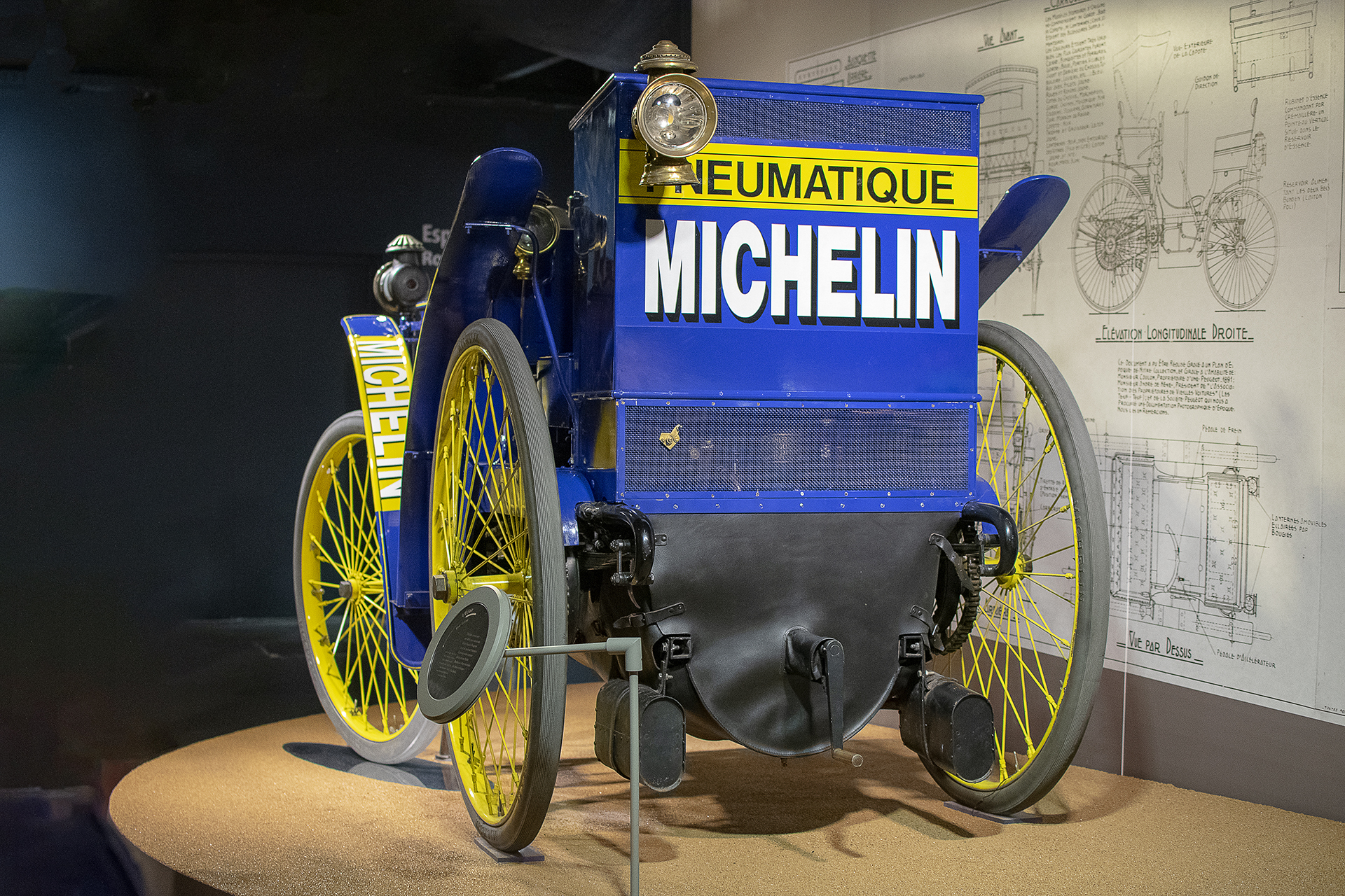 Peugeot 3 Vis à Vis 1891 Michelin back - L'Aventure Michelin Clermont-Ferrand