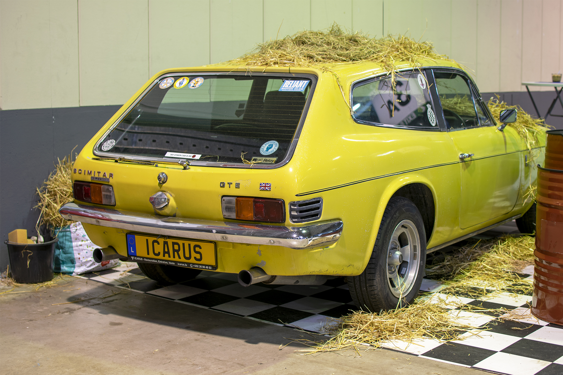 Reliant Scimitar GTE SE5 - LOF, Autotojumble, Luxembourg, 2020