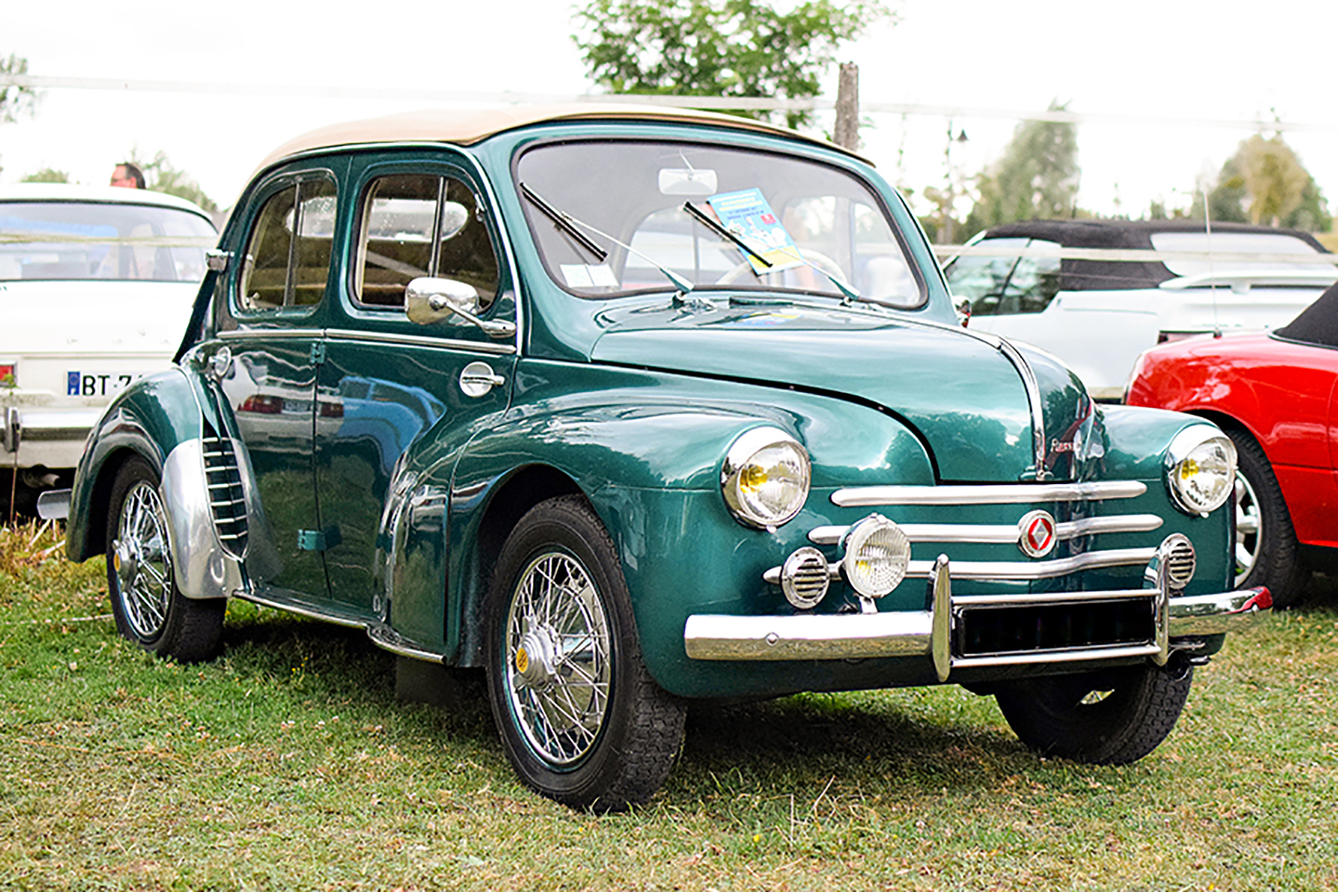 Renault 4CV découvrable 