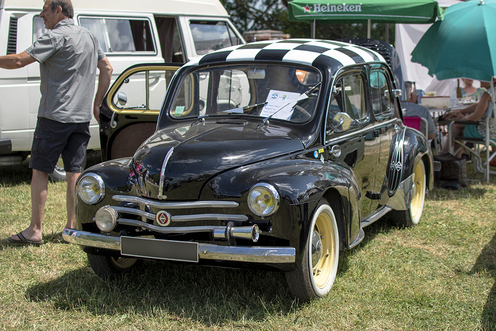 Renault 4cv Spéciale 1957 - Rétro Meus'Auto ,2023, Heudicourt, Lac de la Madine
