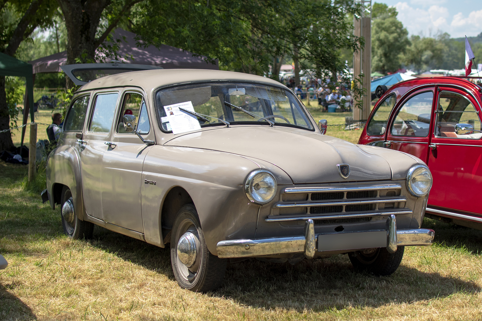 Renault Frégate Domaine 1958 - Rétro Meus'Auto ,2023, Heudicourt, Lac de la Madine