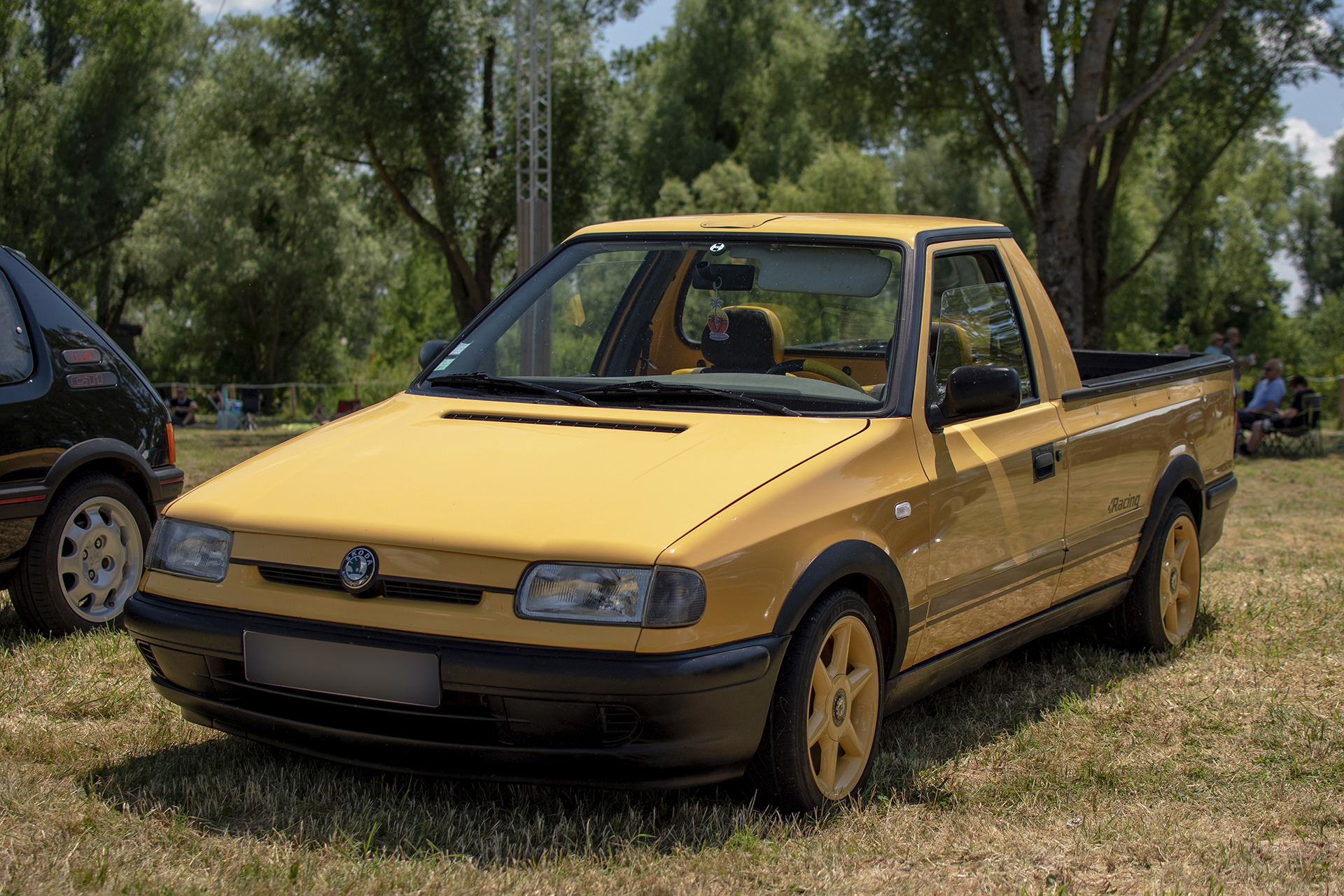 Škoda Felicia pick-up - Rétro Meus'Auto 2023, Heudicourt, Lac de la Madine