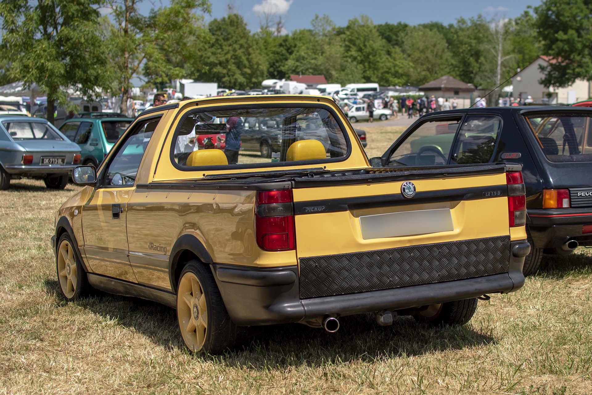 Škoda Felicia pick-up back - Rétro Meus'Auto 2023, Heudicourt, Lac de la Madine