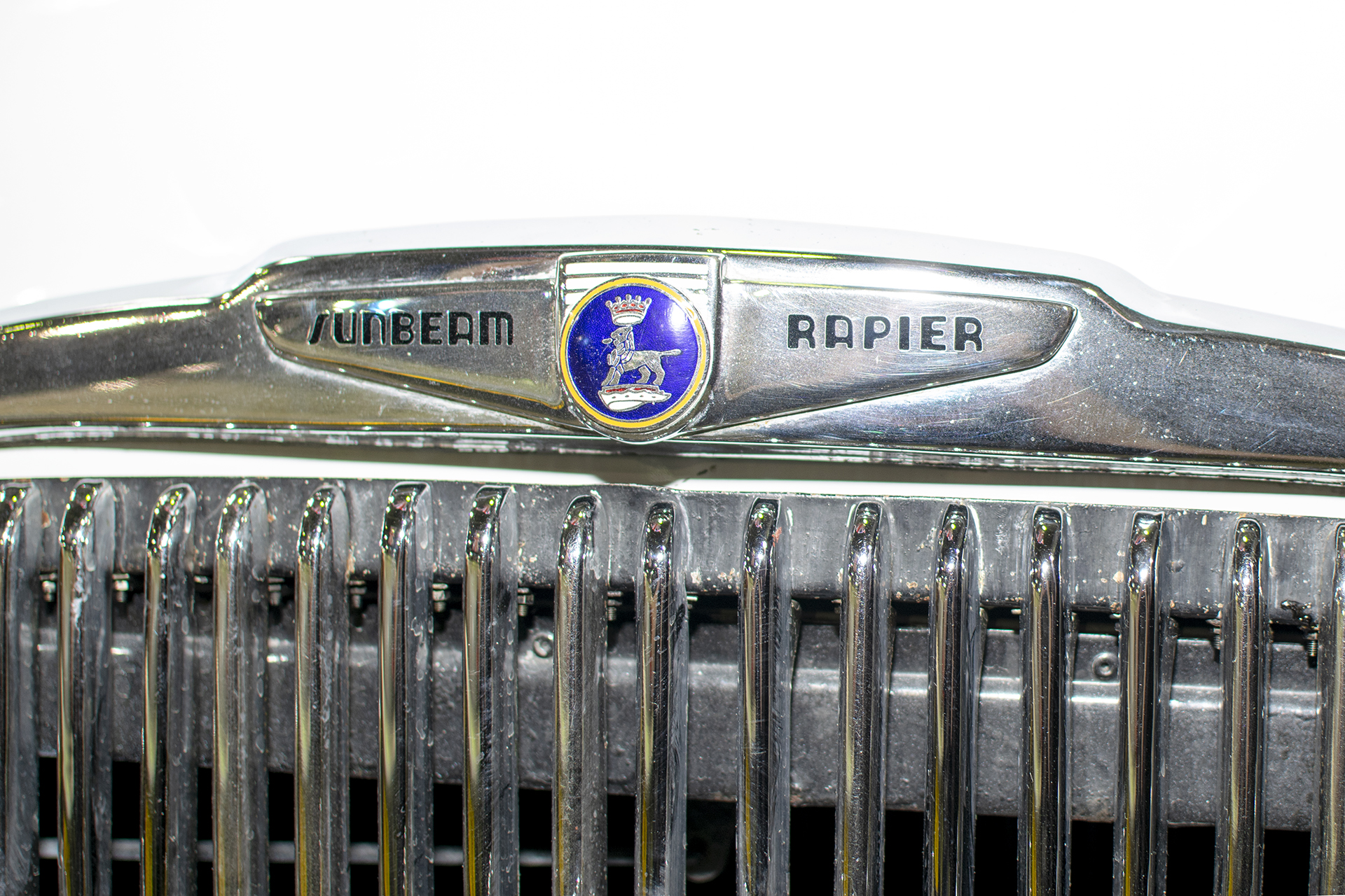 Sunbeam Rapier III/IIIA logo - LOF, Autotojumble, Luxembourg, 2019