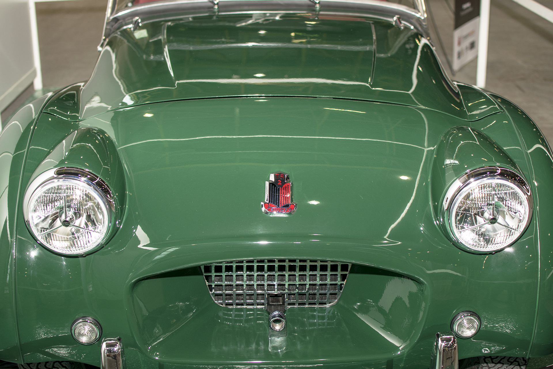 Triumph TR2 f-grille - Salon Auto-Moto Classic Metz 2018