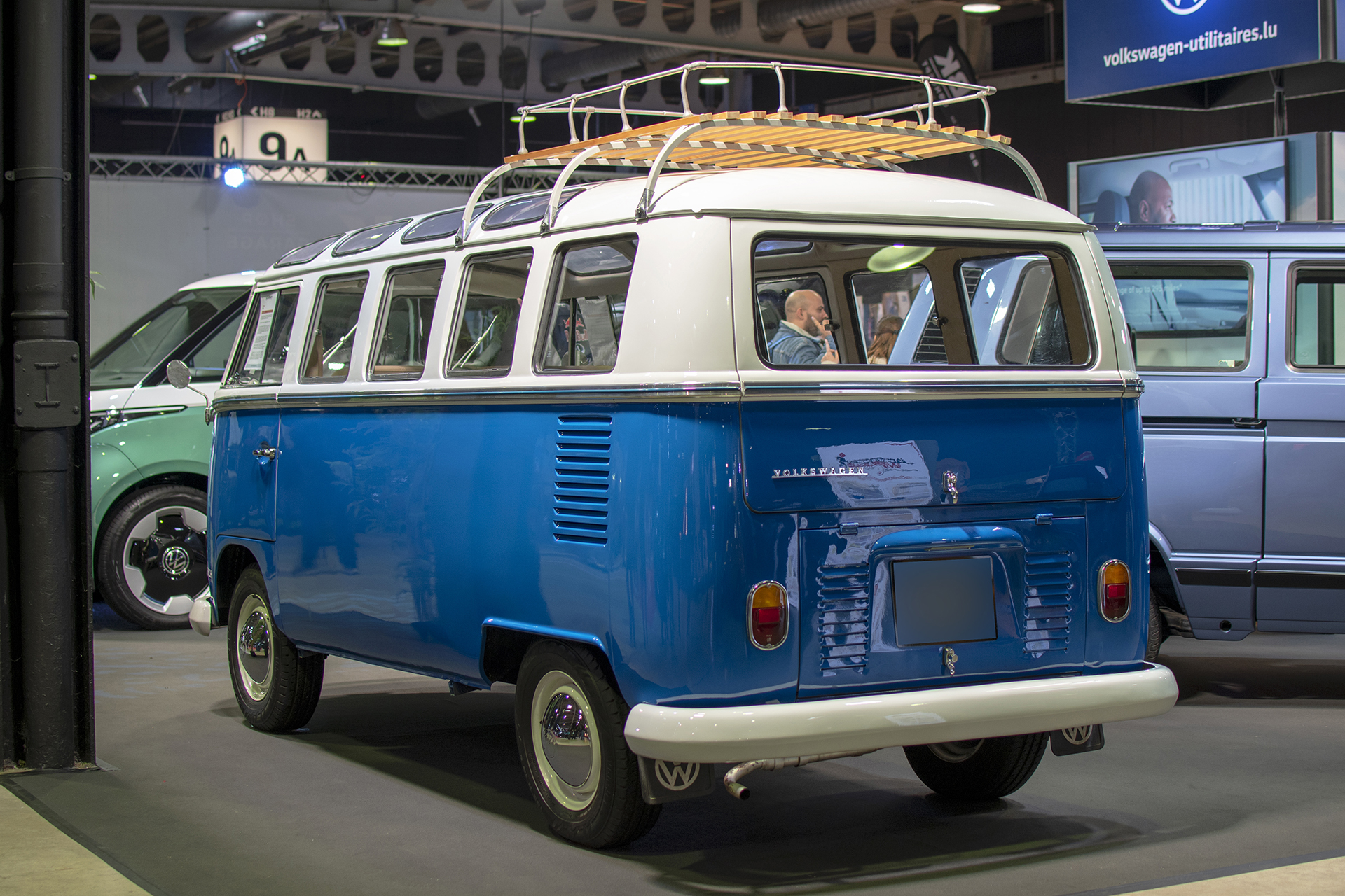 Volkswagen Combi T1 21 fenetres 1967 arrière - Auto Jumble ,2024, Luxembourg, all thing classic