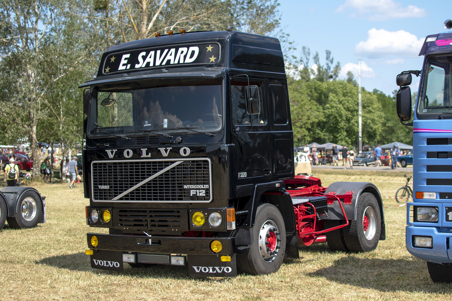   Volvo F12. -Rétro Meus'Auto ,2023, Heudicourt, Lac de la Madine