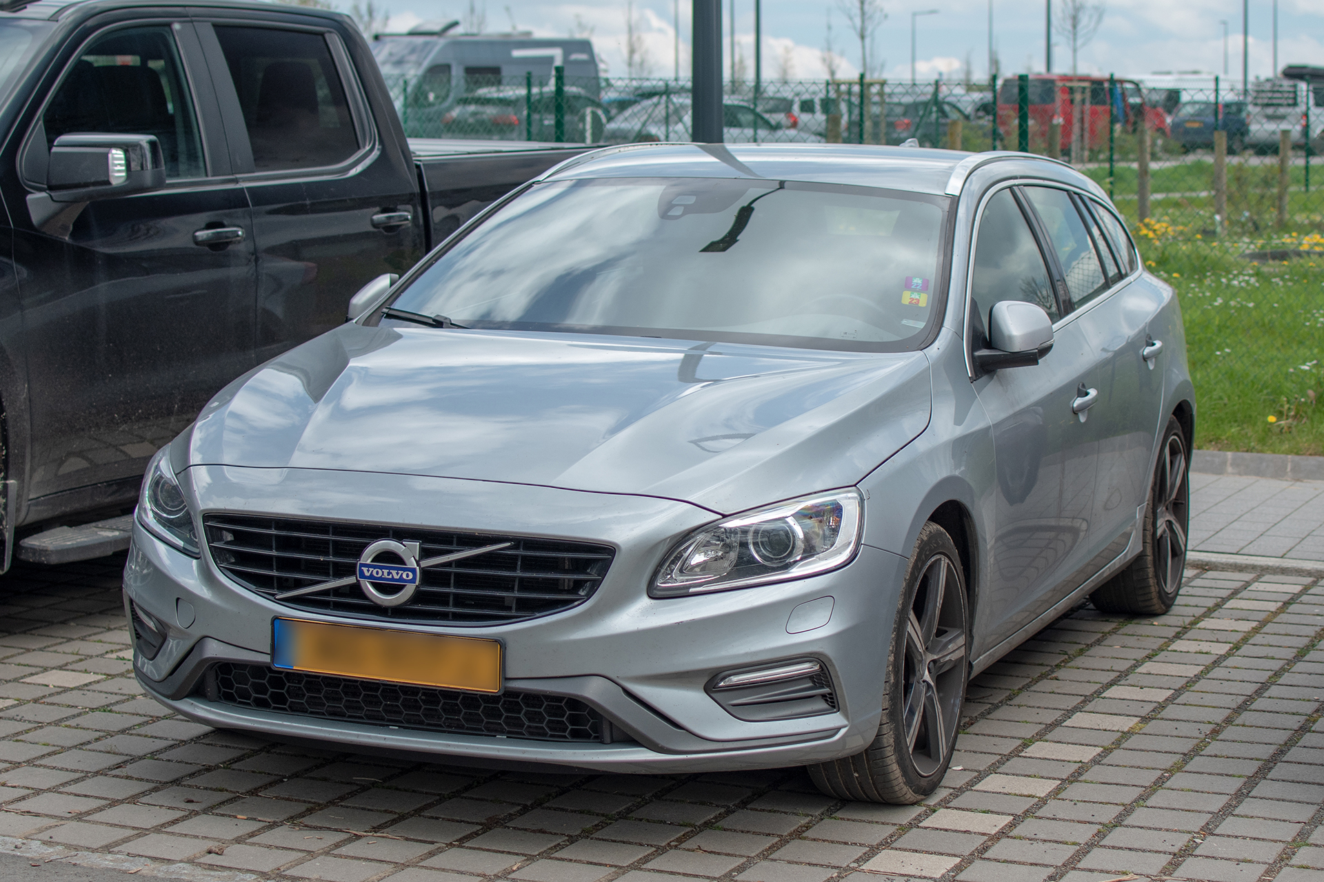 Volvo V60 I 