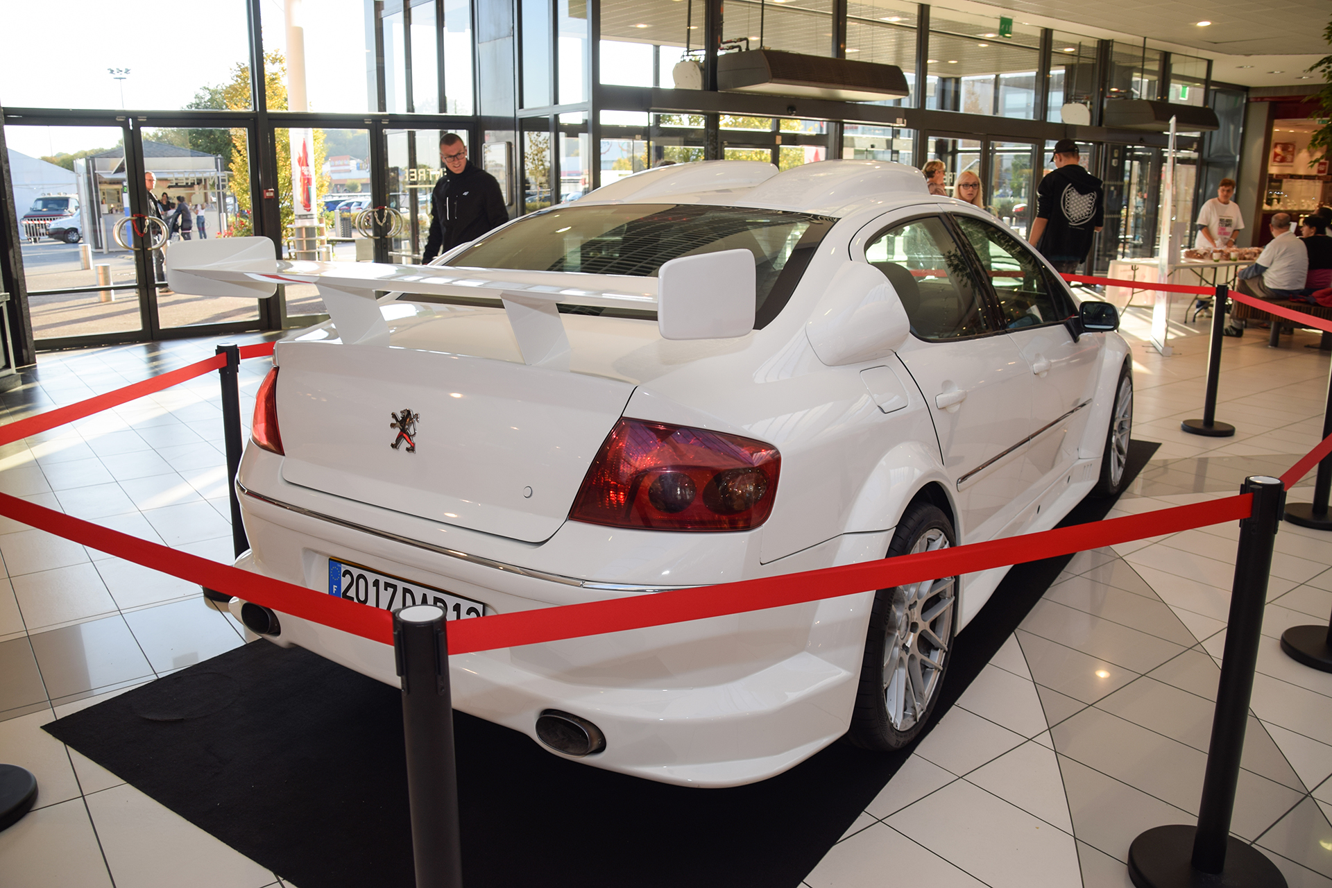 Peugeot 407 V6 "Taxi 4" arrière - Exposition ,voitures de films,Leclerc, Thionville, 2018