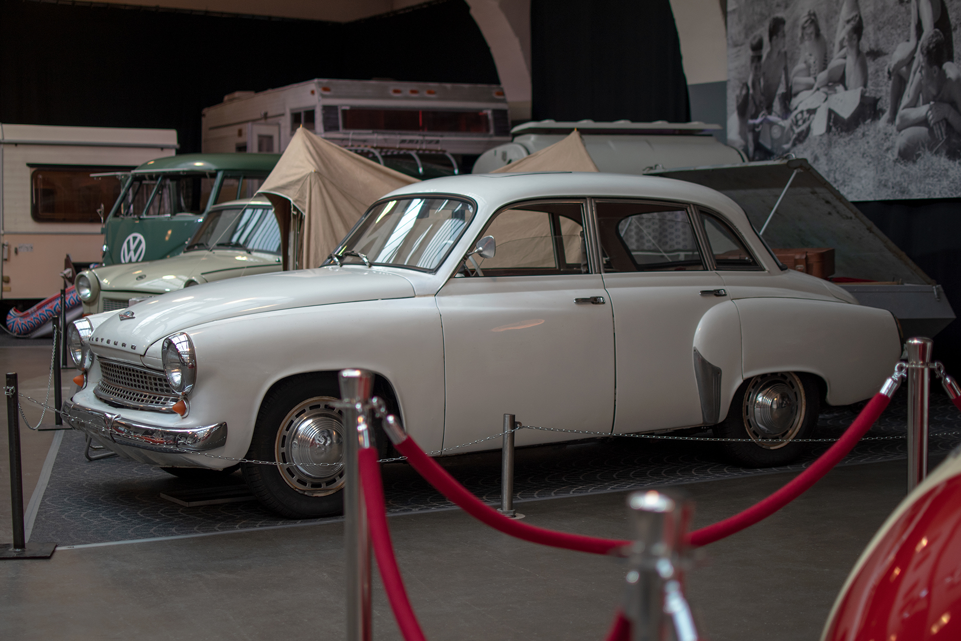 AWE Wartburg 311 côté  - Conservatoire National de Véhicules Historiques, Diekirch, exposition Départ en Vacances, 2022-2023