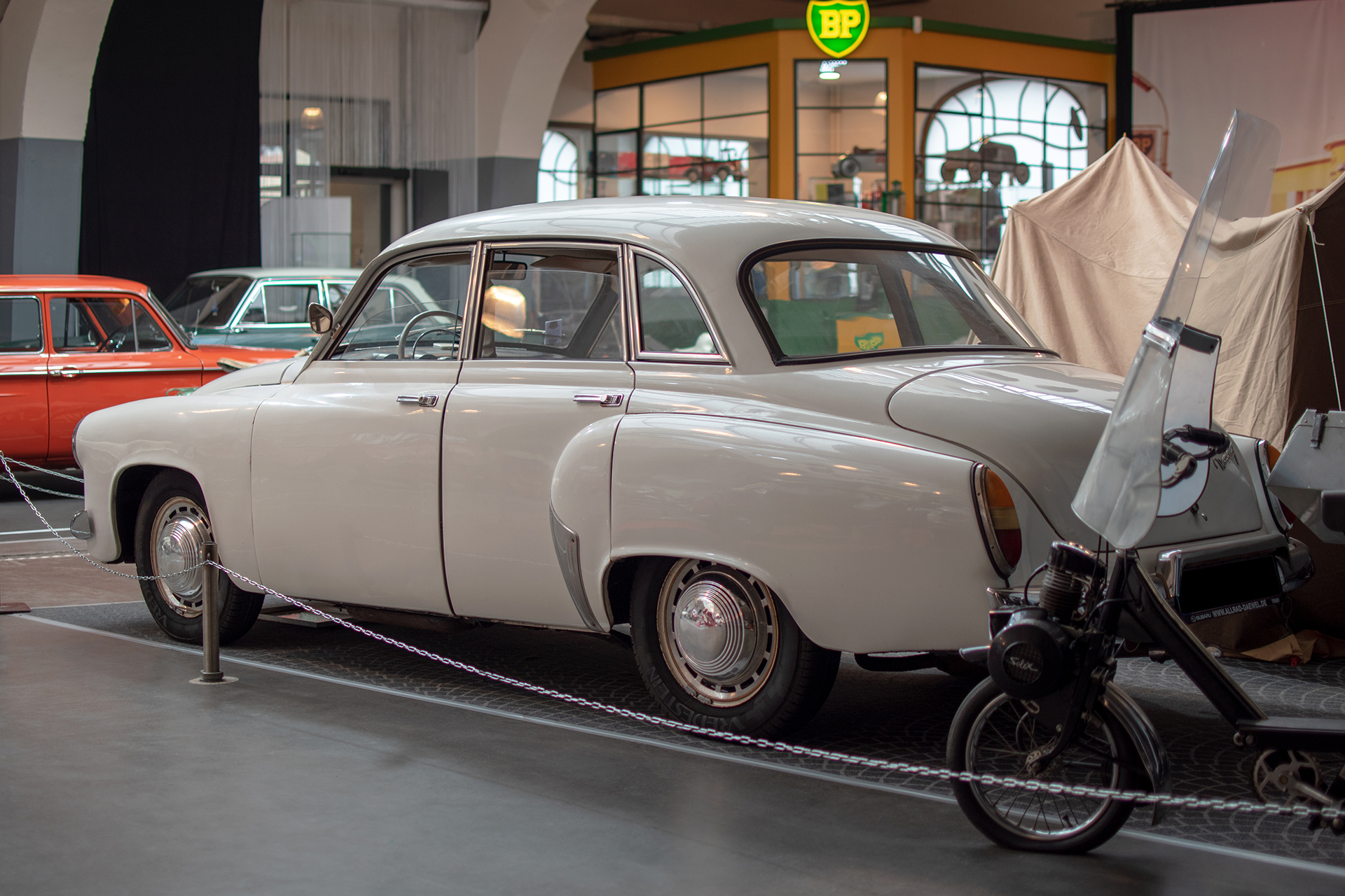 AWE Wartburg 311 arrière  - Conservatoire National de Véhicules Historiques, Diekirch, exposition Départ en Vacances, 2022-2023