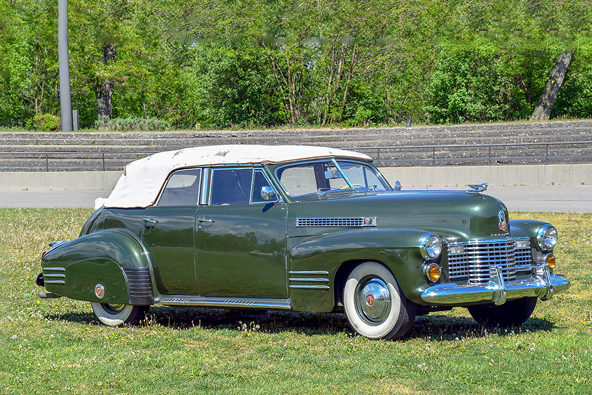 Cadillac 61 I Cabriolet - Cité de l'automobile, Collection Schlumpf, Mulhouse