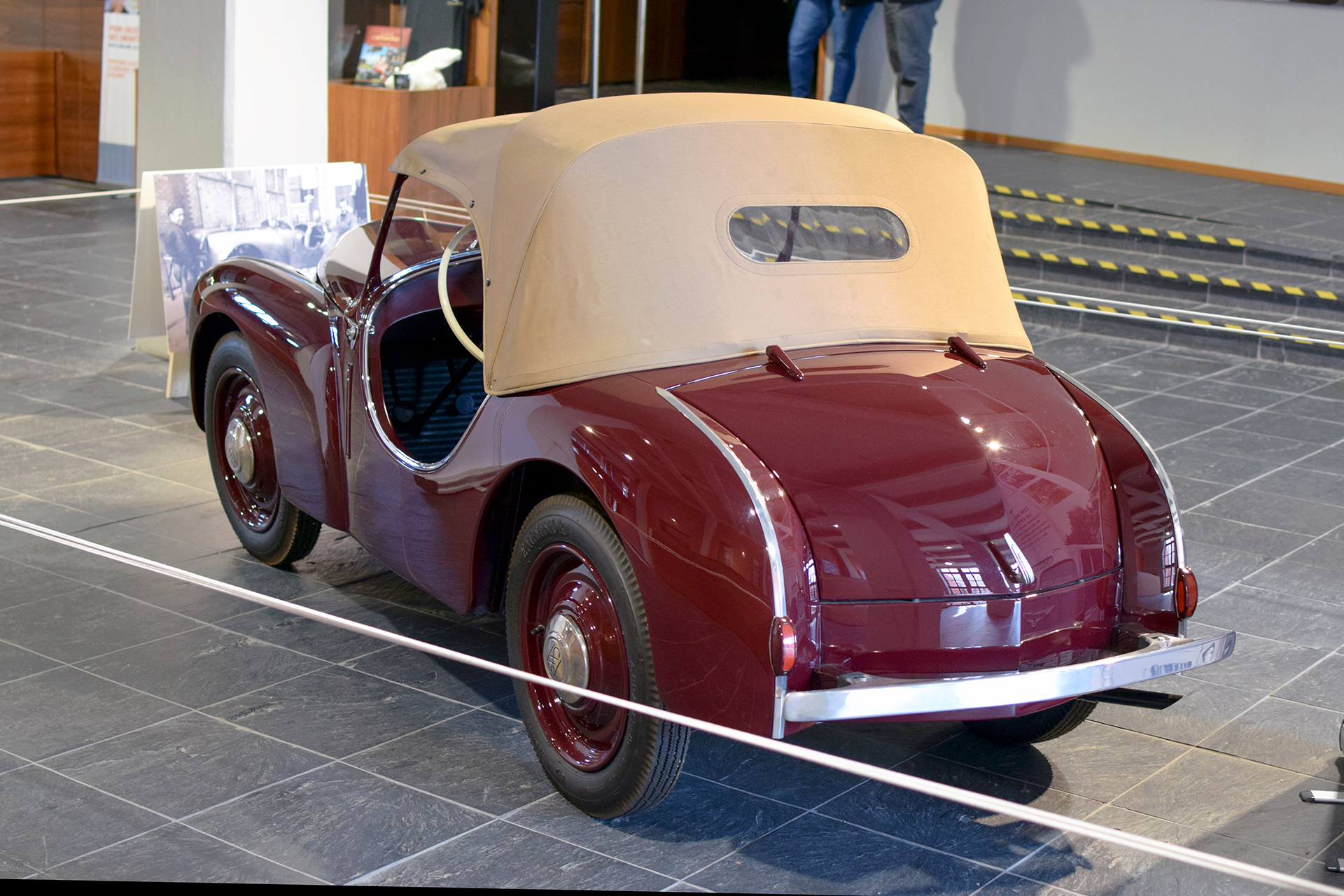 Chausson CHS prototype 1942 arrière  - Cité de l'automobile, Collection Schlumpf, Mulhouse