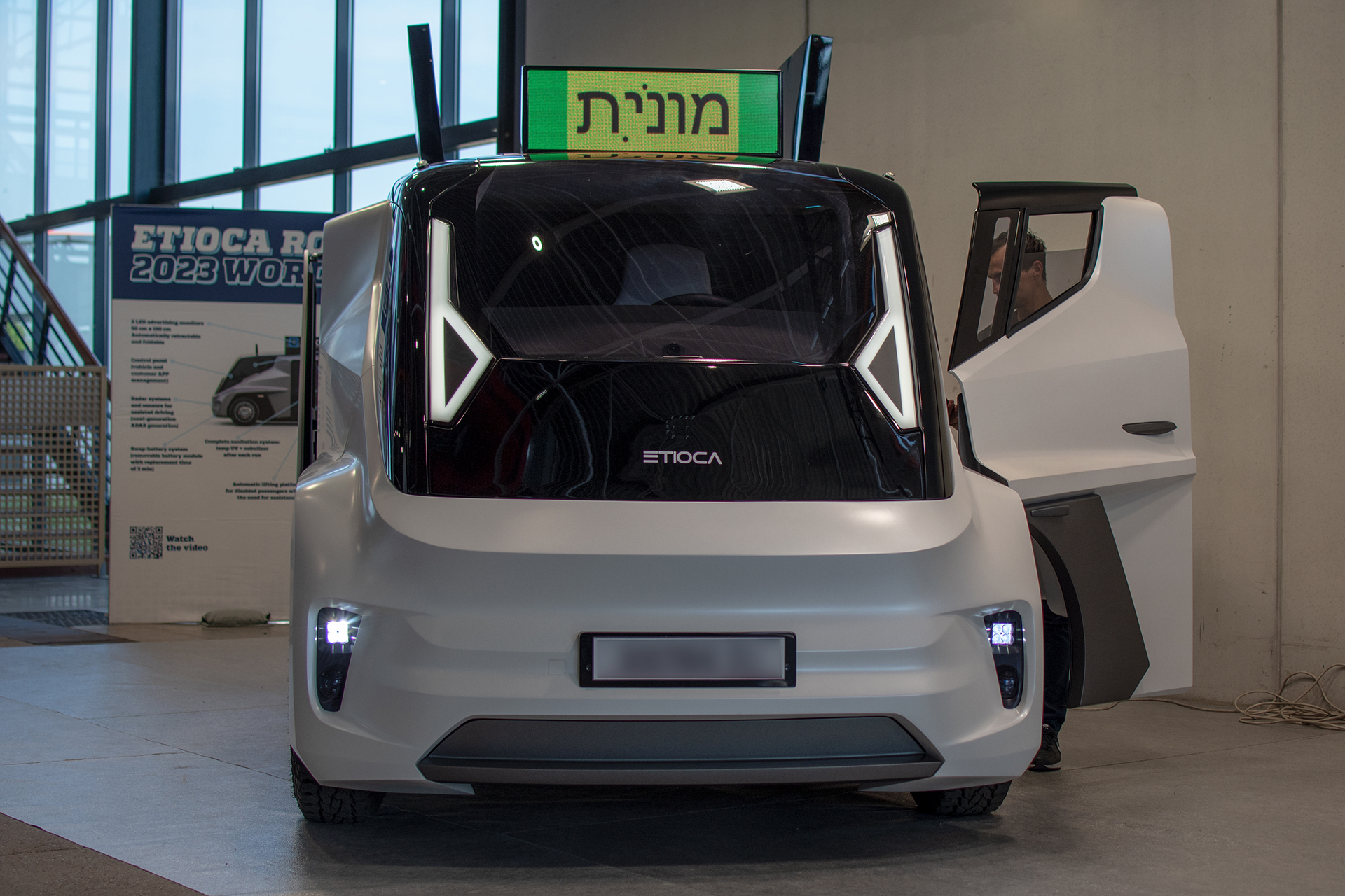 Etioca Taxi Cab avant - Metz ,Auto Passion ,2023